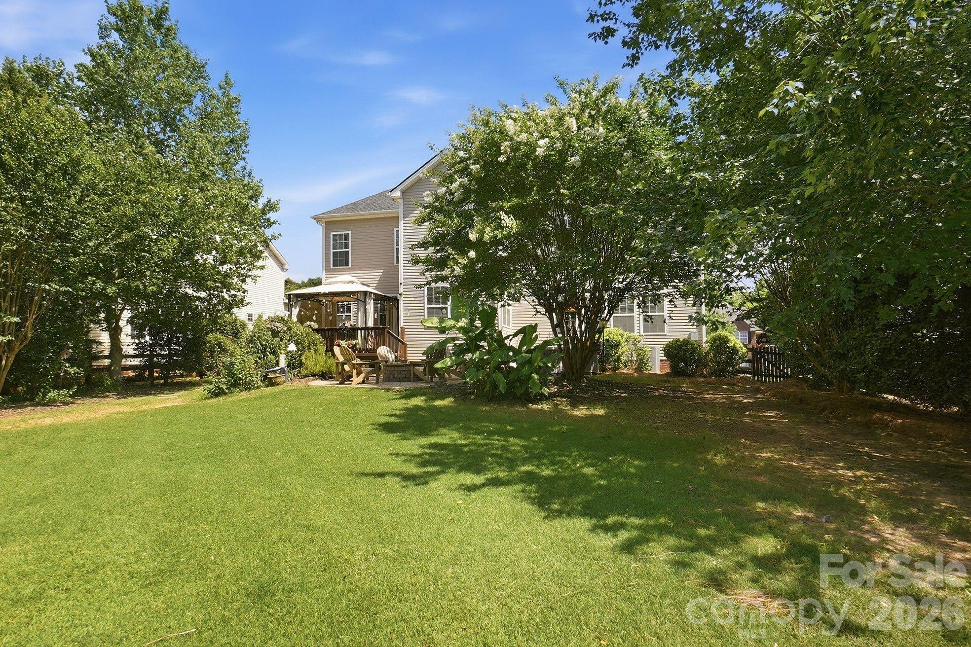 8120 Madrigal Court — Waxhaw
