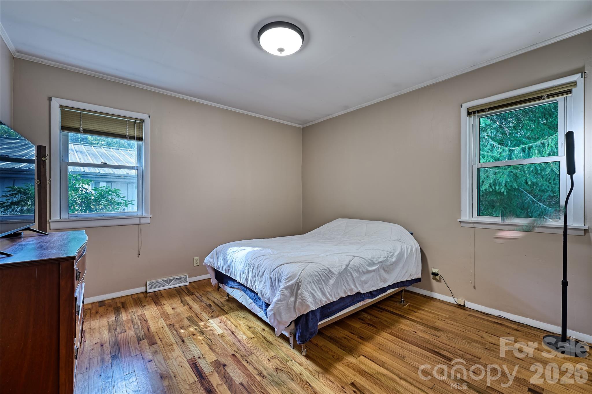 556 Shortoff Road — Highlands