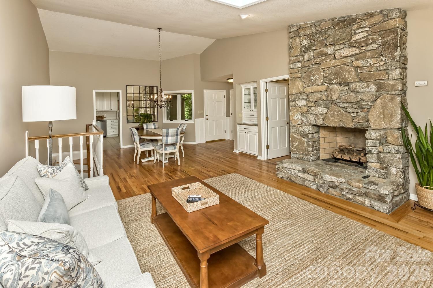 9 Ridge Terrace — Asheville