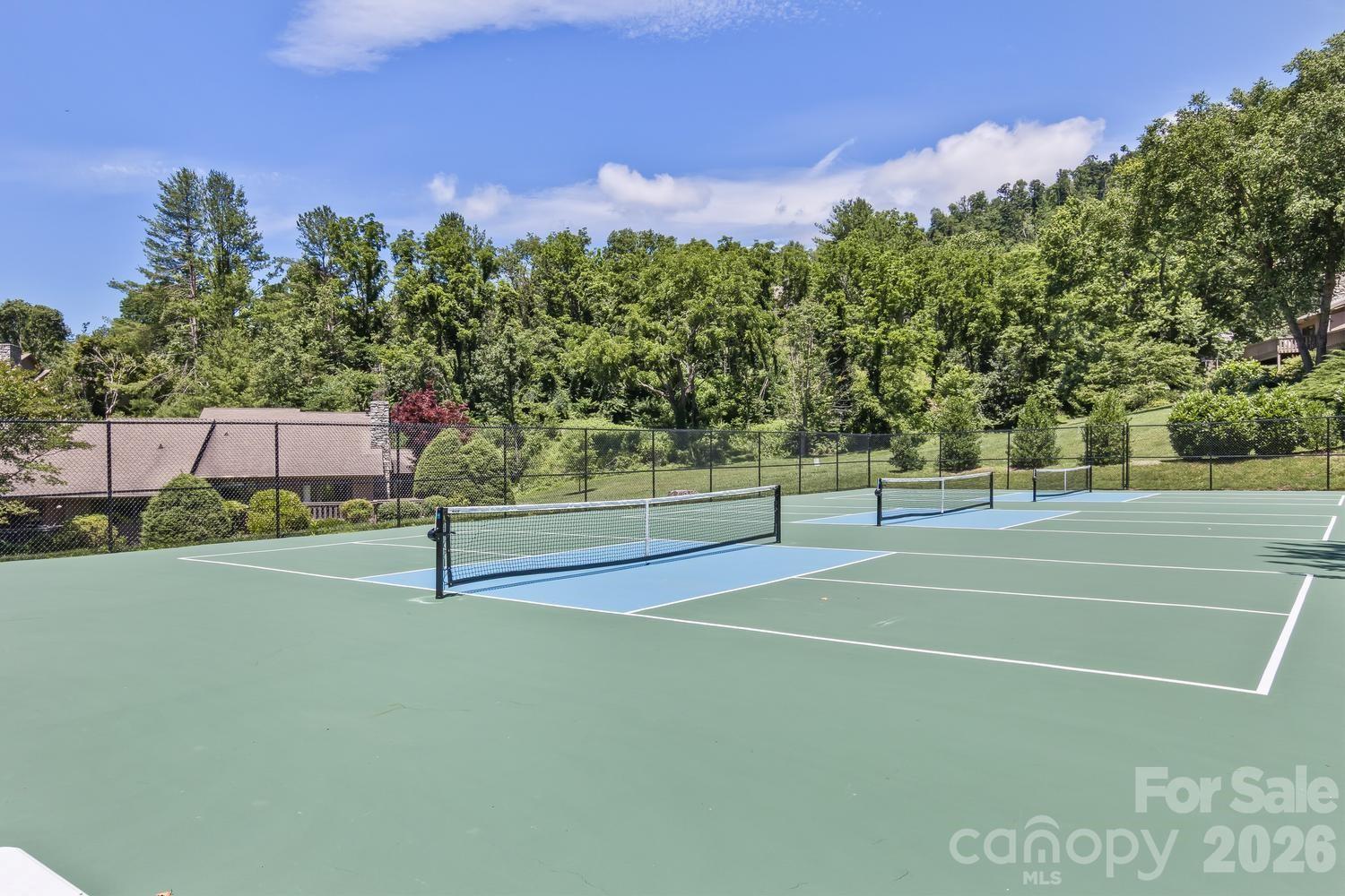 9 Ridge Terrace — Asheville
