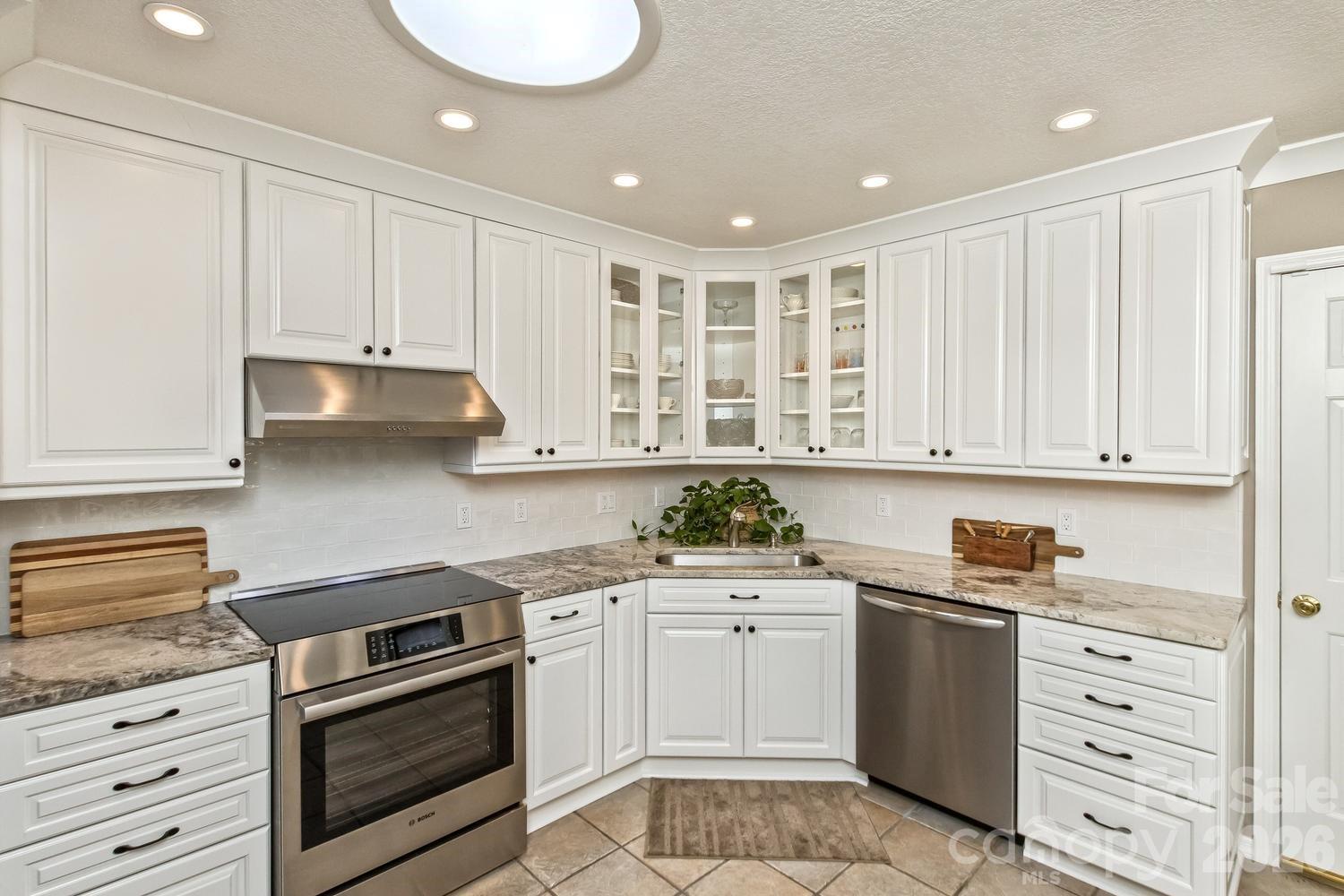 9 Ridge Terrace — Asheville