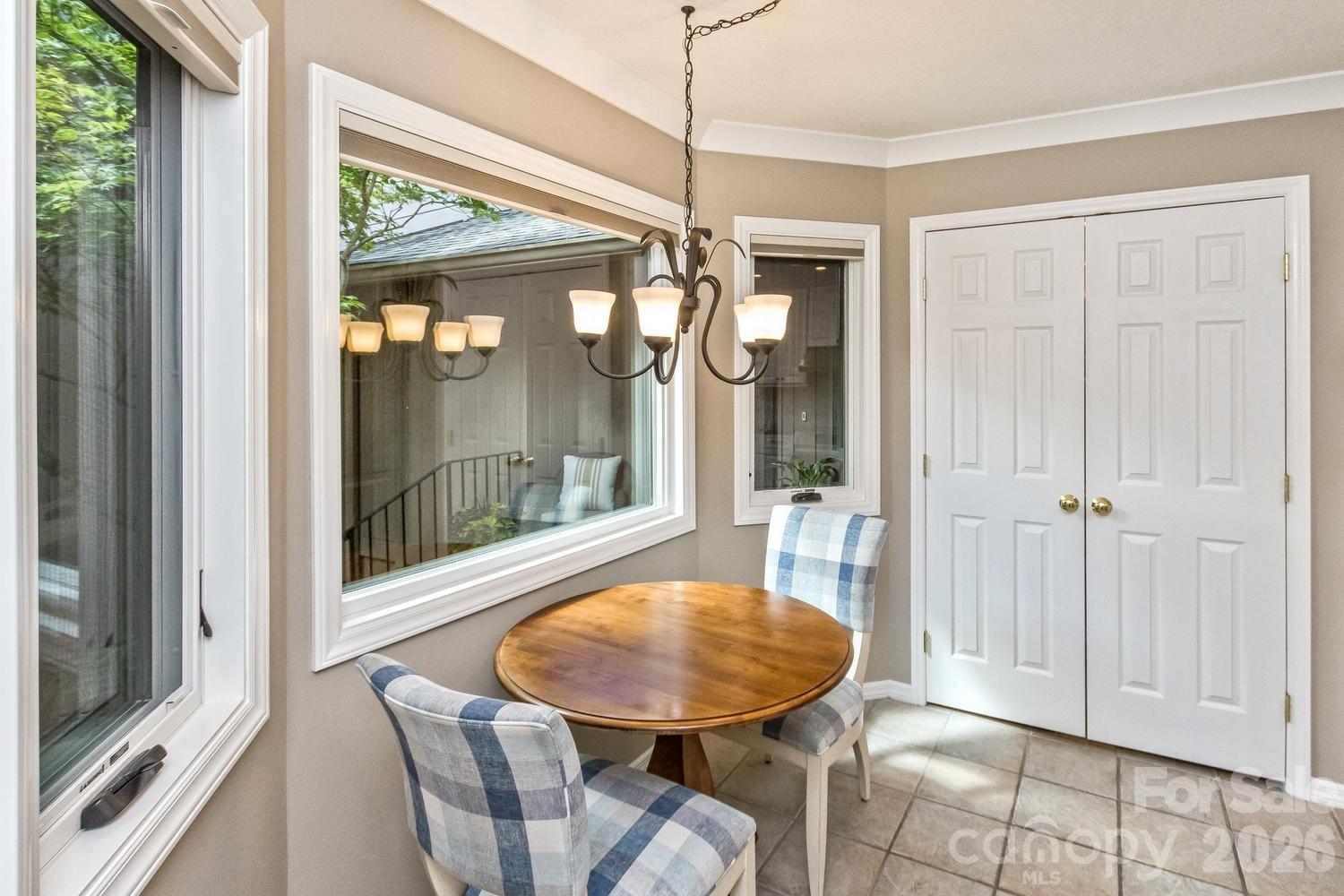 9 Ridge Terrace — Asheville