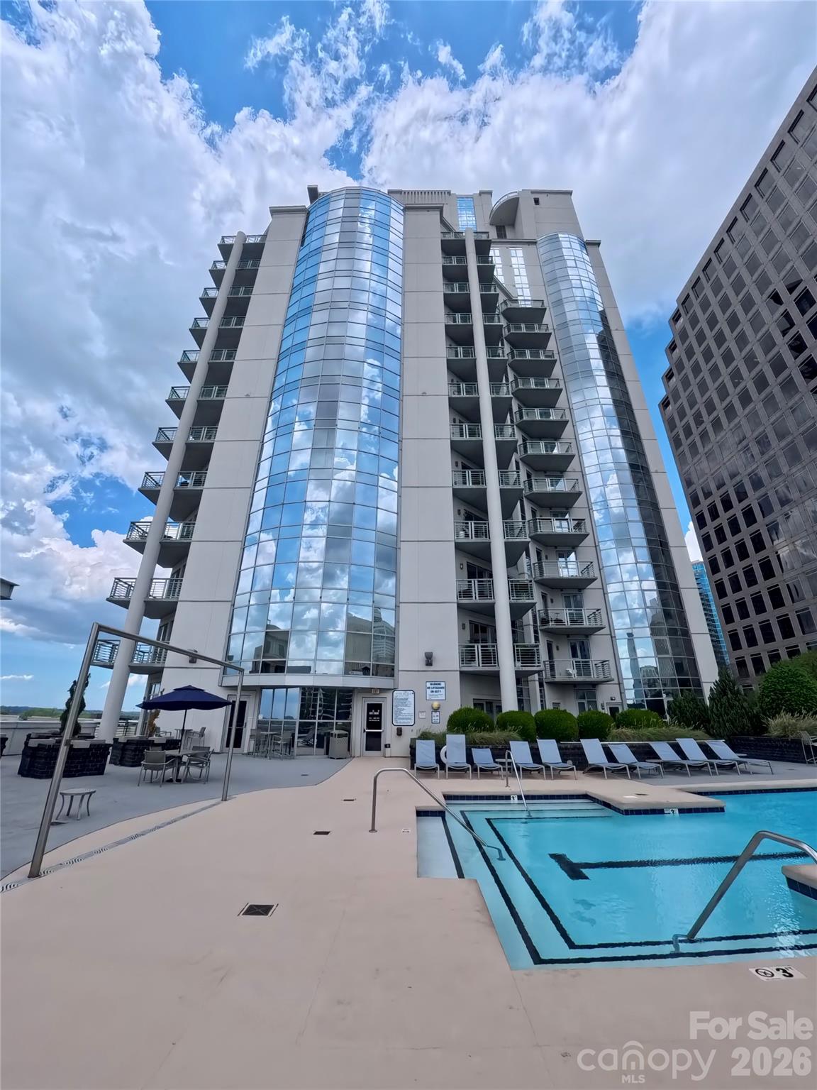 333 W Trade Street #1210 — Charlotte