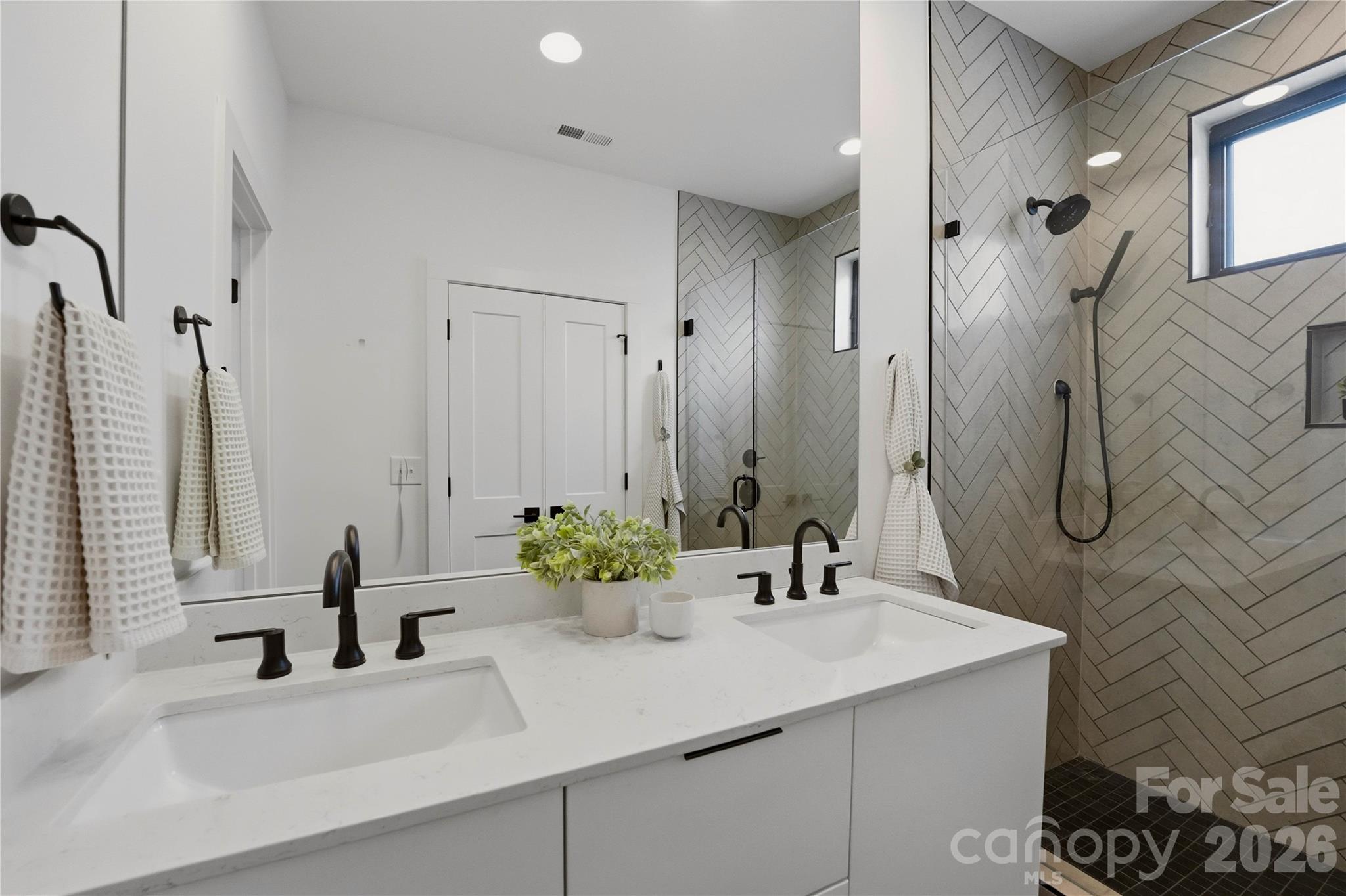 1004 Westbrook Drive #B — Charlotte