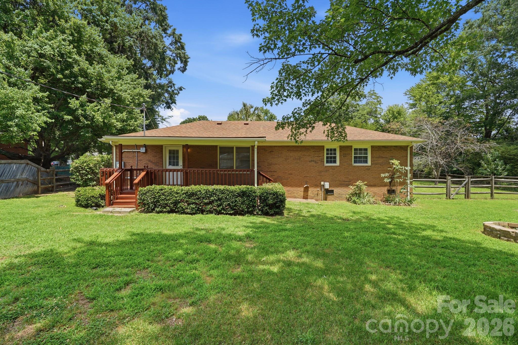 218 Drye Lane — Matthews
