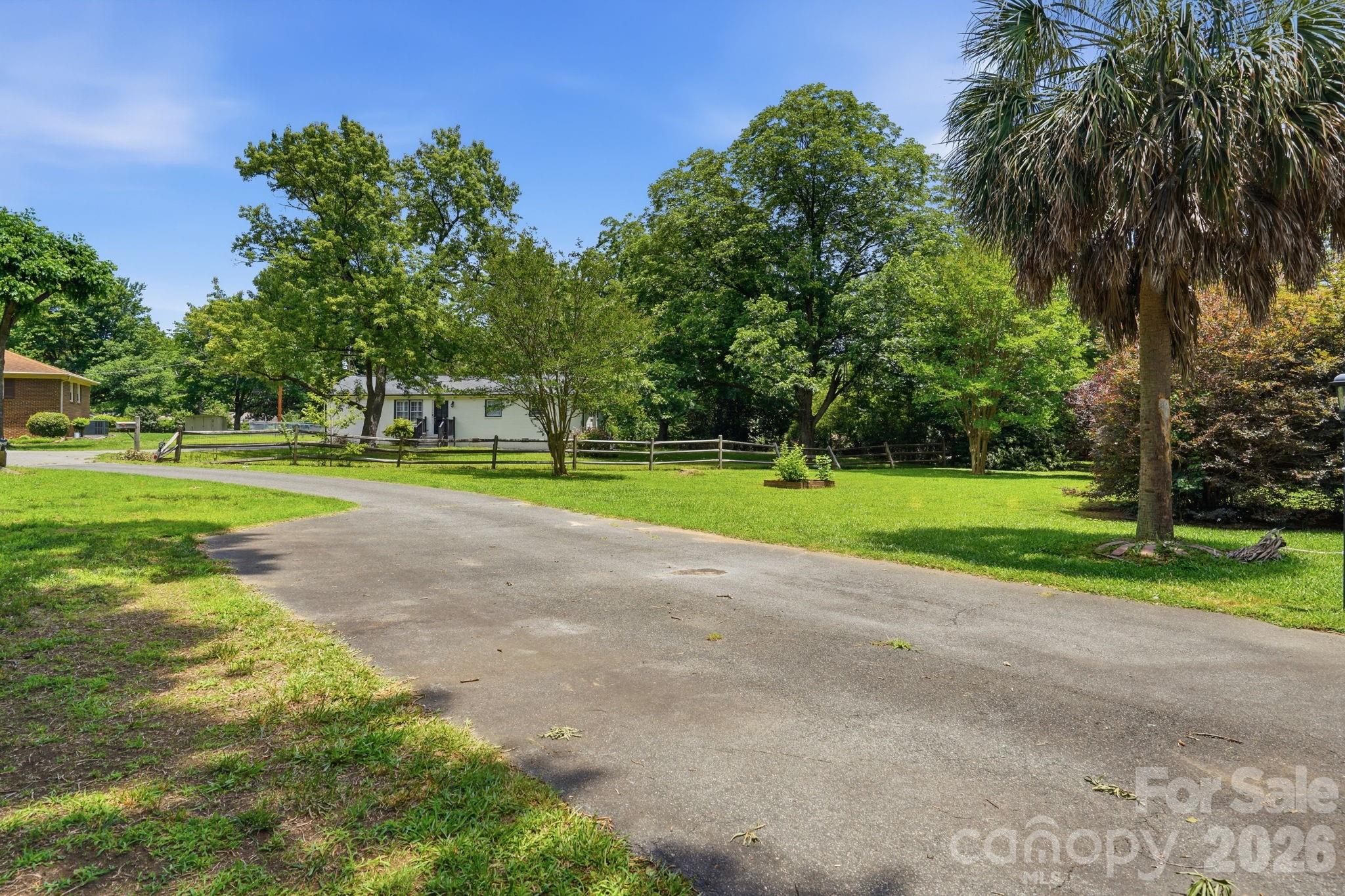 218 Drye Lane — Matthews