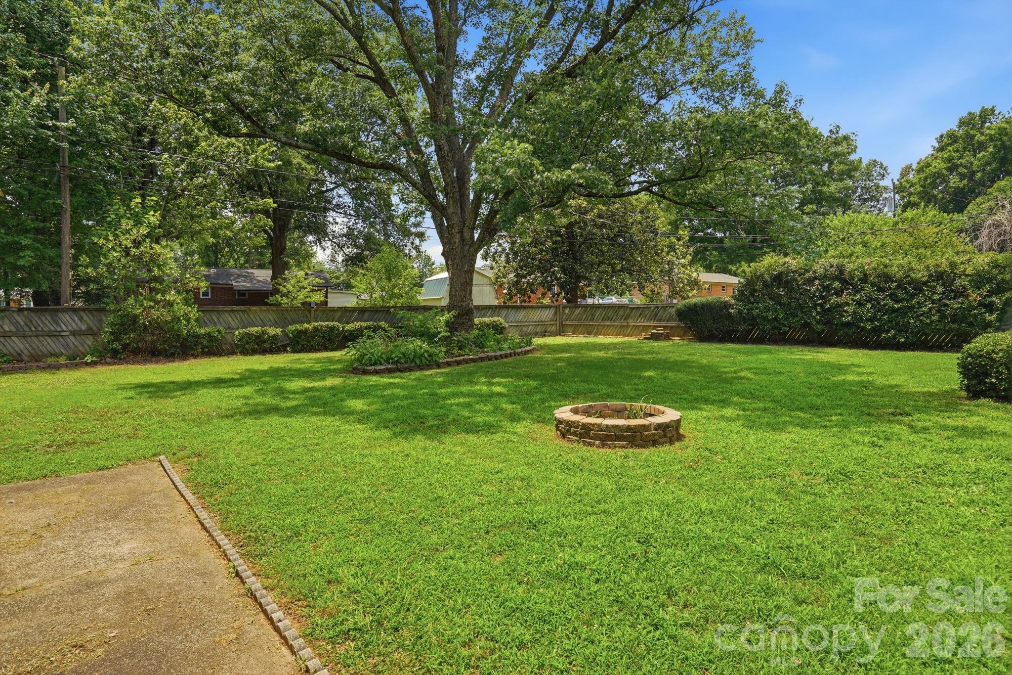 218 Drye Lane — Matthews