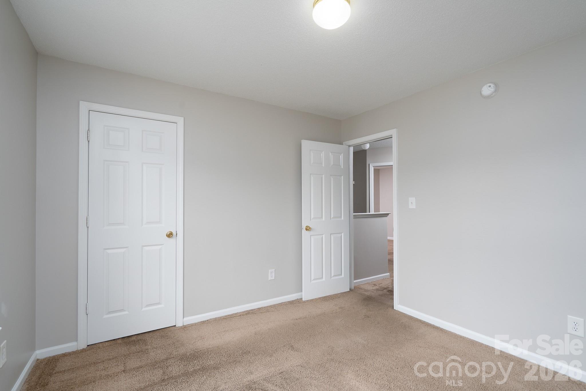 8016 Bronze Pike Drive — Charlotte