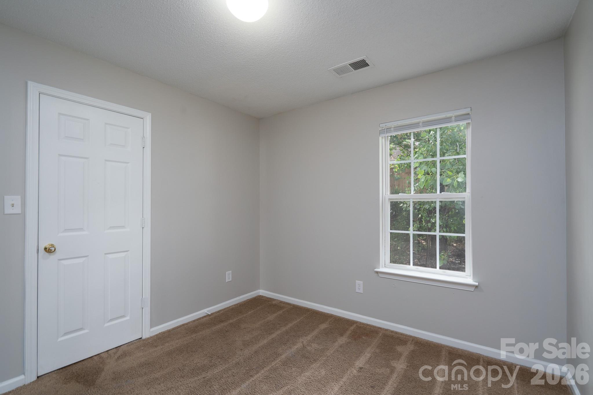 8016 Bronze Pike Drive — Charlotte