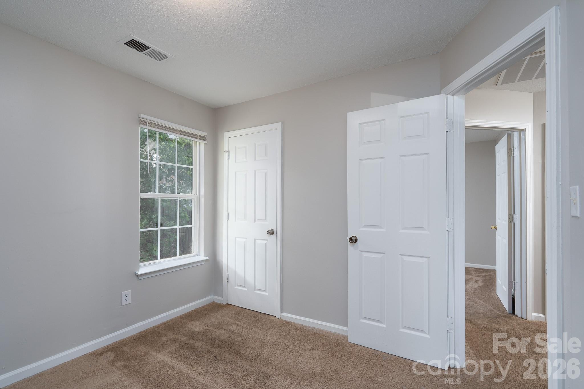8016 Bronze Pike Drive — Charlotte