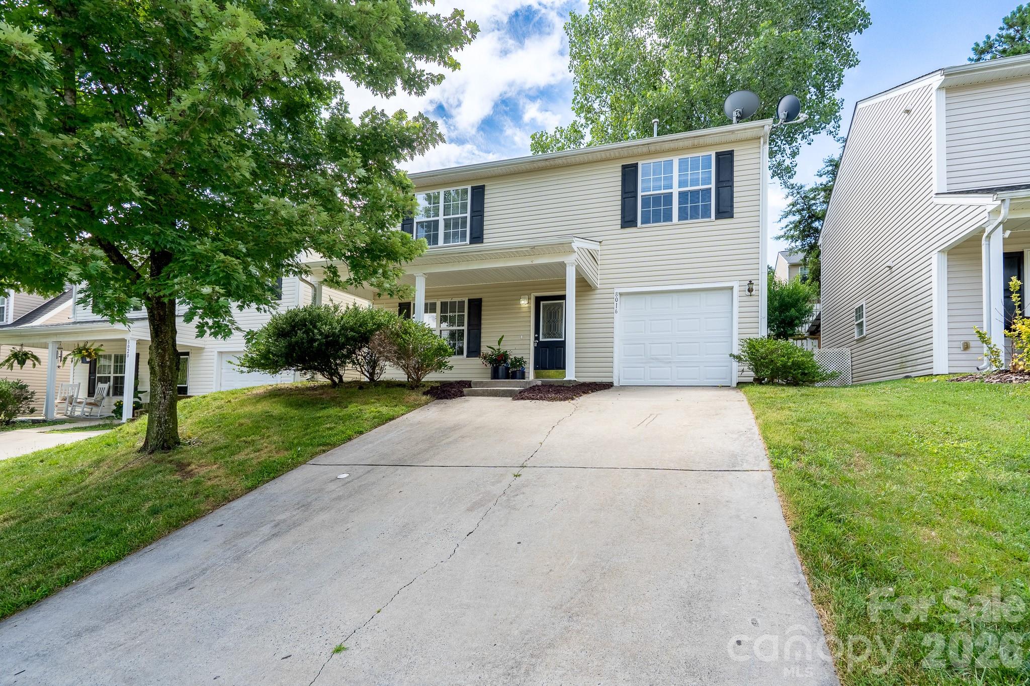 8016 Bronze Pike Drive — Charlotte
