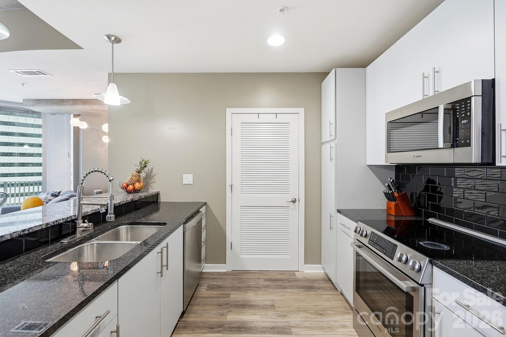 210 N Church Street #1803 — Charlotte