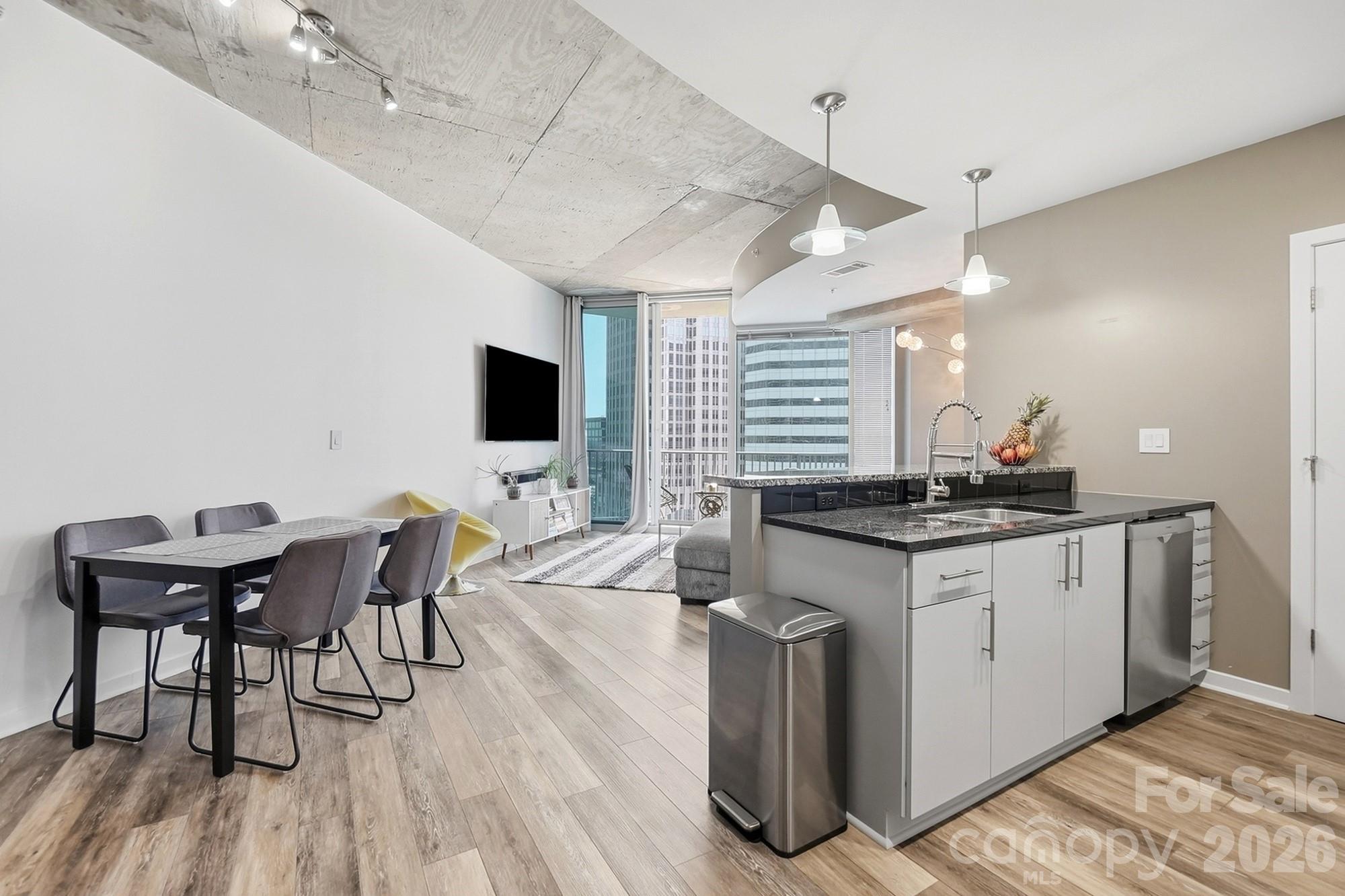 210 N Church Street #1803 — Charlotte