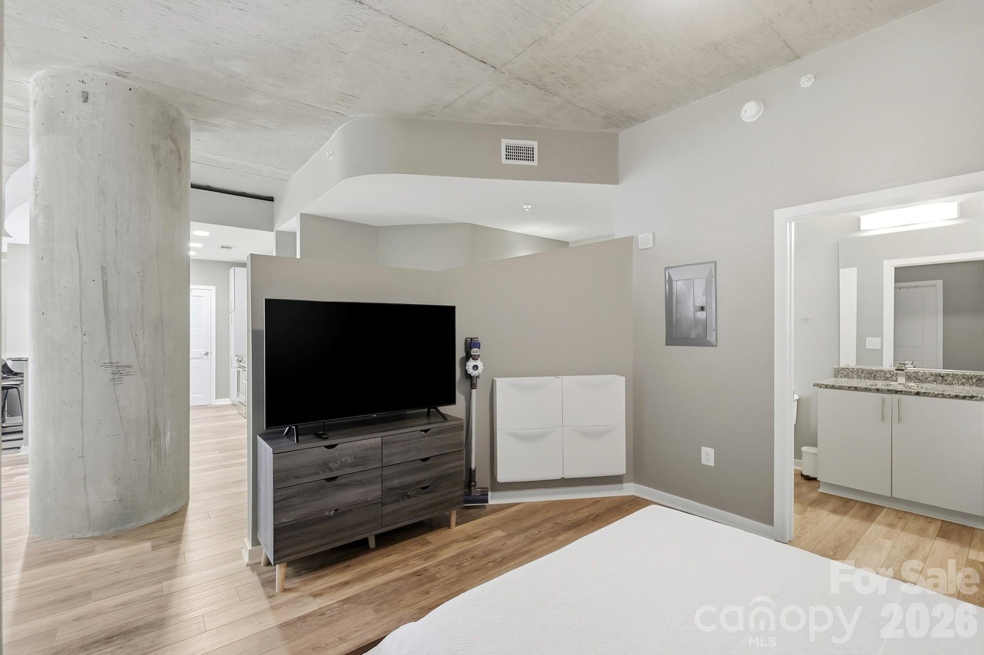 210 N Church Street #1803 — Charlotte