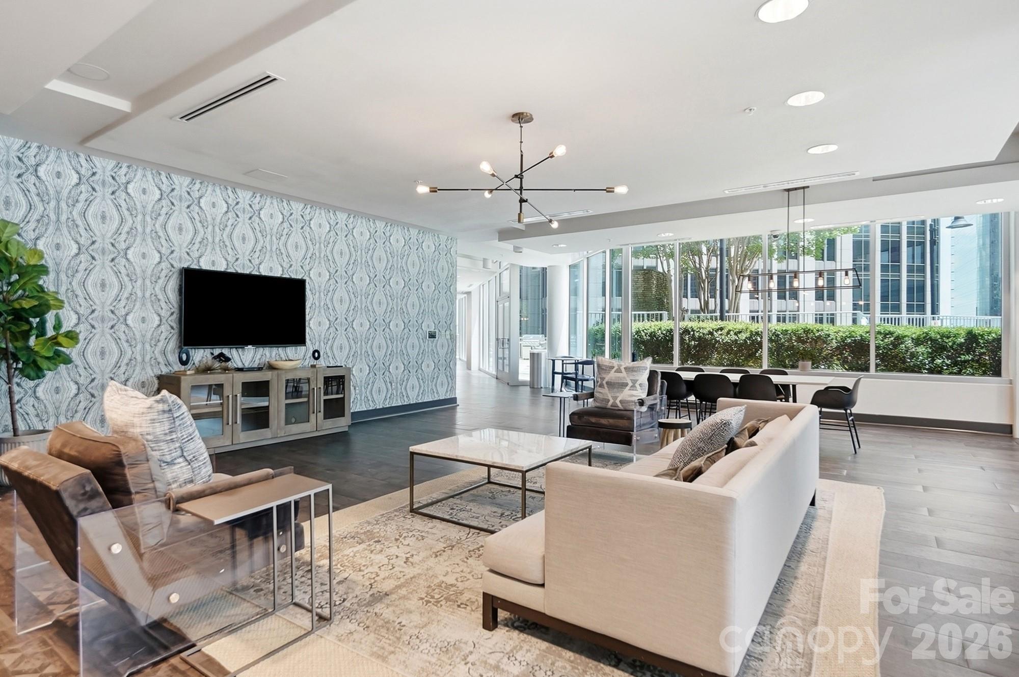 210 N Church Street #1803 — Charlotte