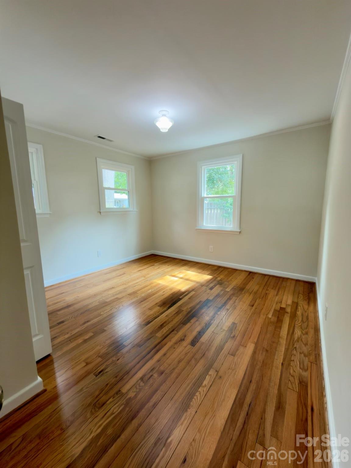 631 Forest Drive — Robbins