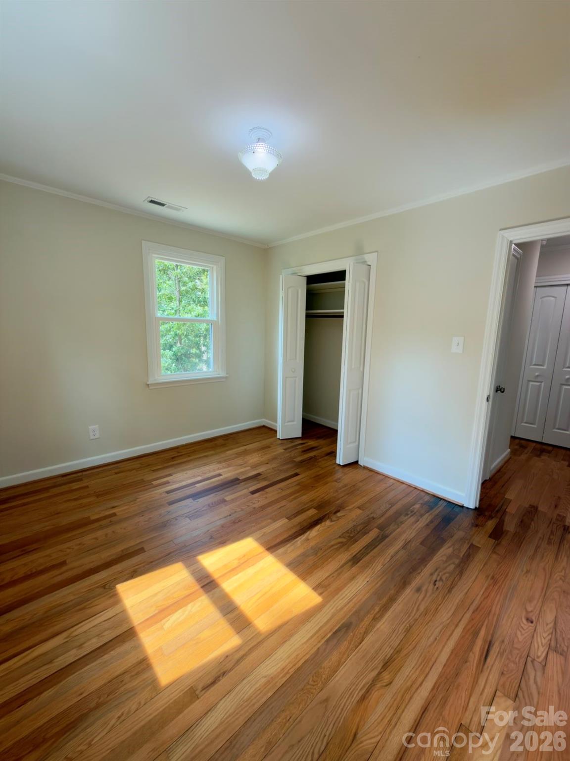 631 Forest Drive — Robbins