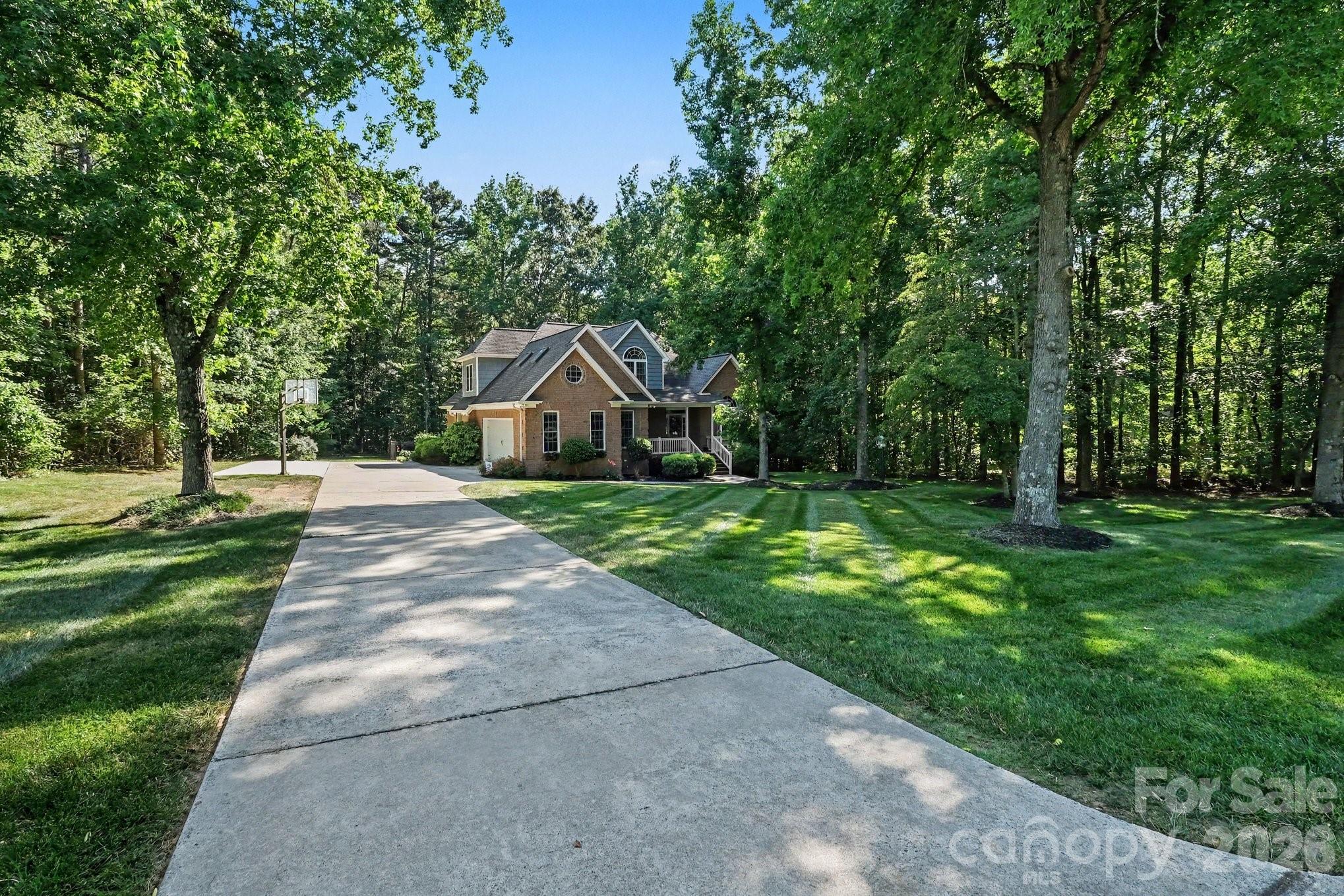105 Orchard Ridge Road — Locust