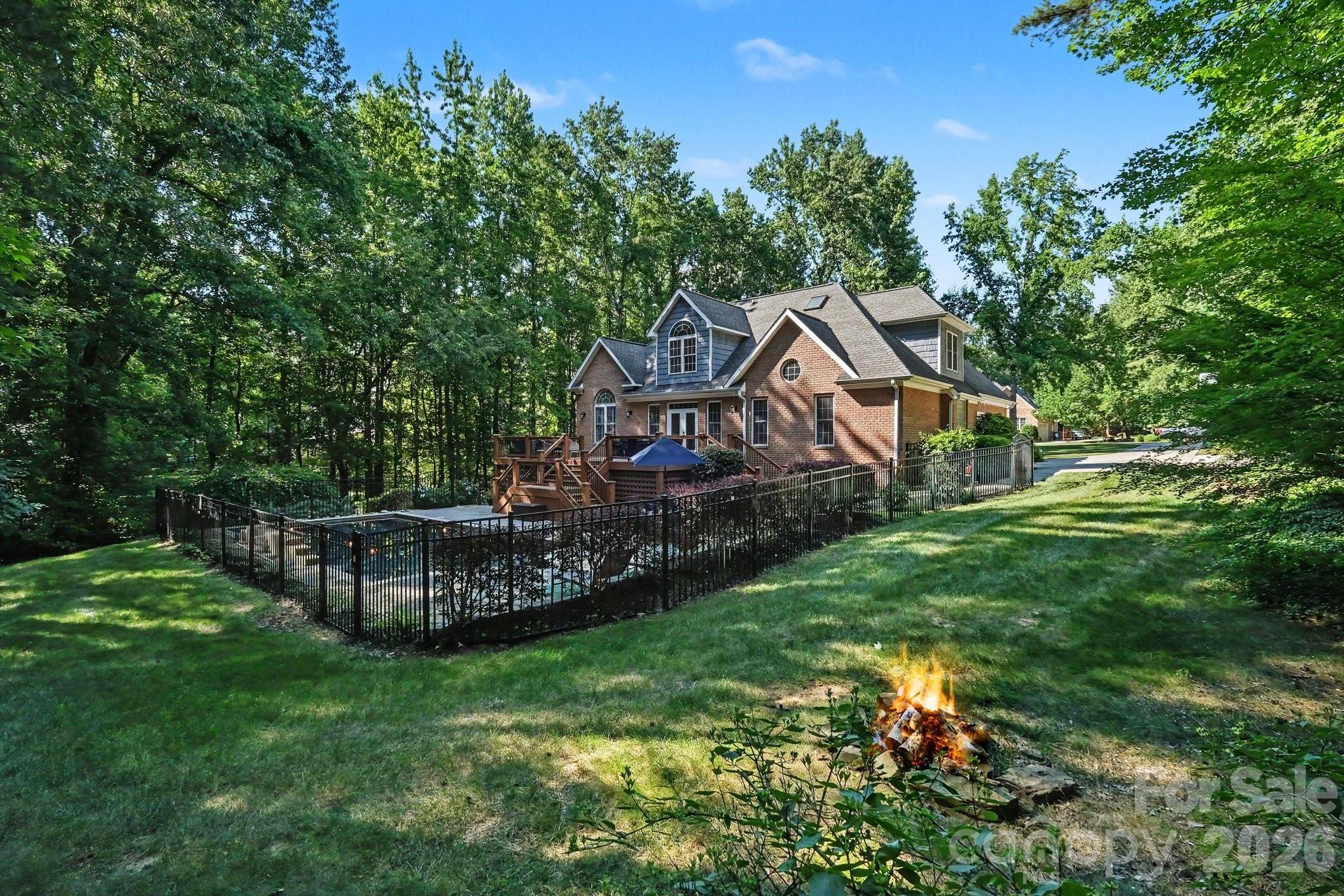 105 Orchard Ridge Road — Locust