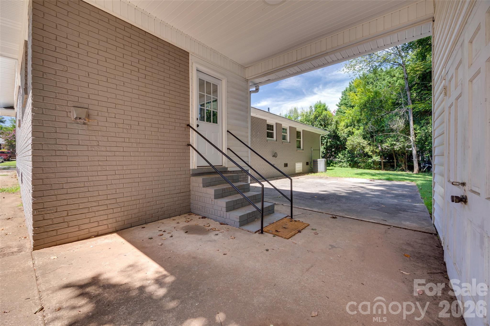 5731 Brookhaven Road — Charlotte
