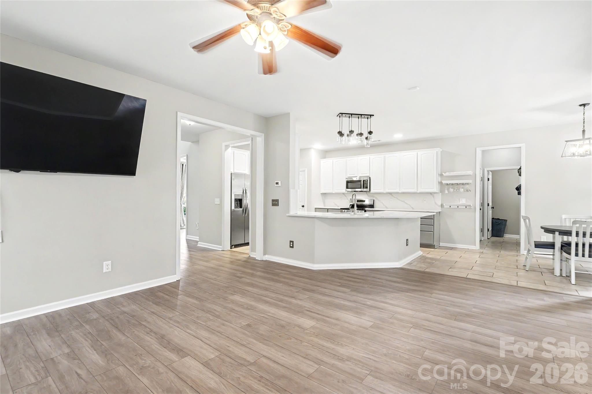 8712 Cool Meadow Drive — Huntersville