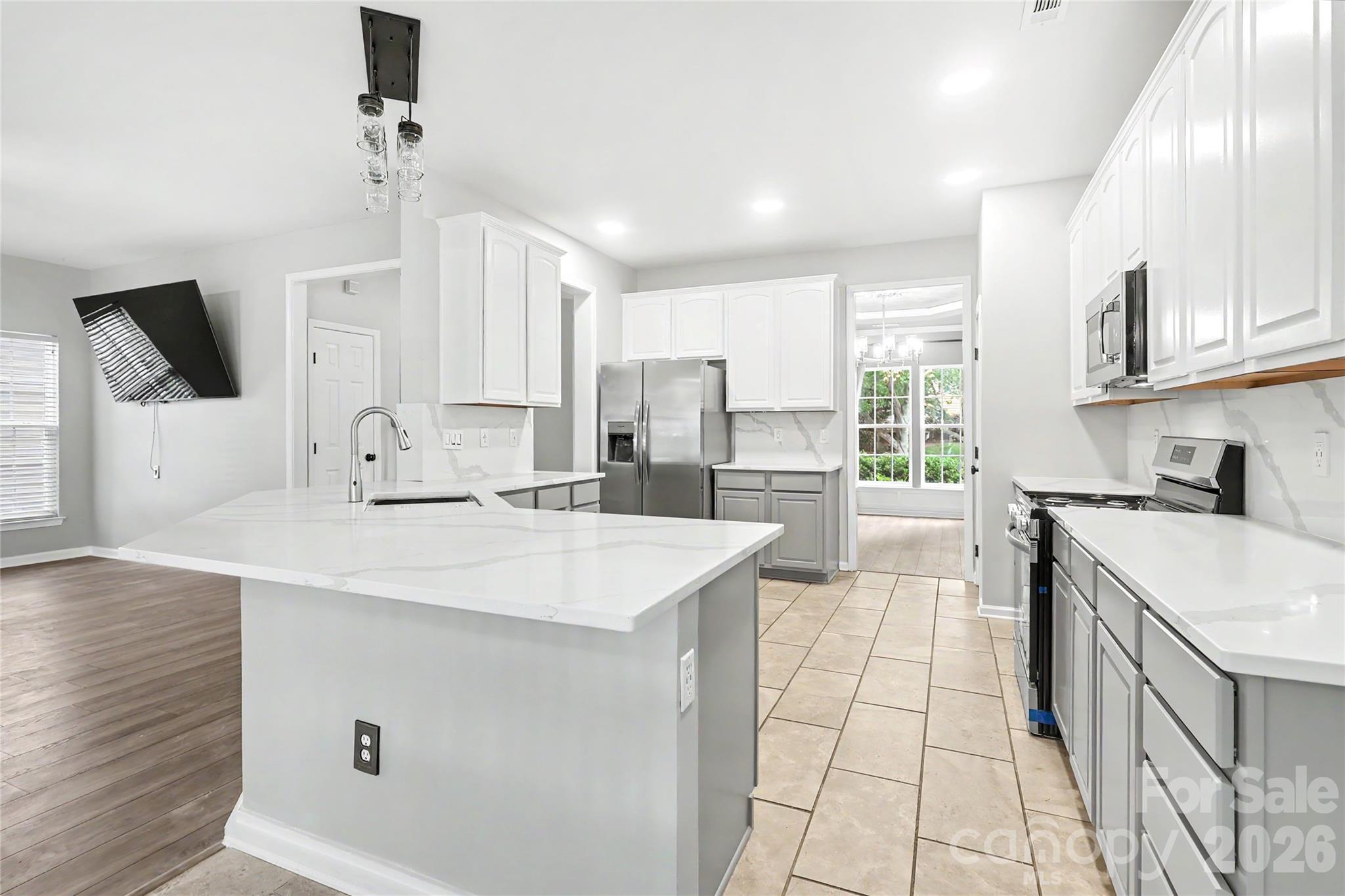 8712 Cool Meadow Drive — Huntersville