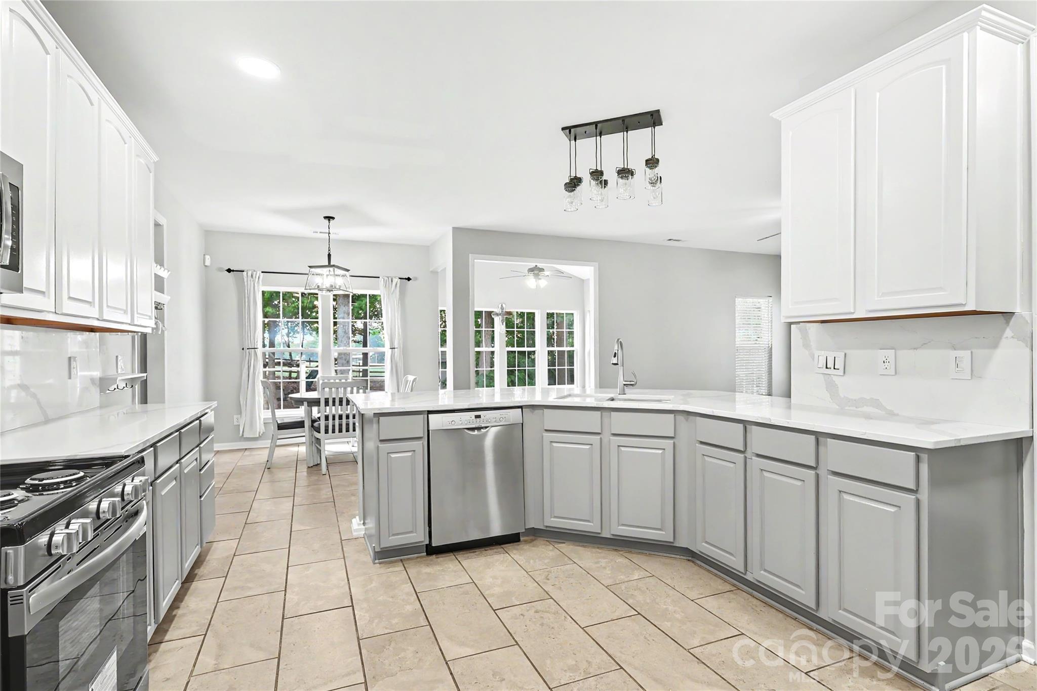 8712 Cool Meadow Drive — Huntersville