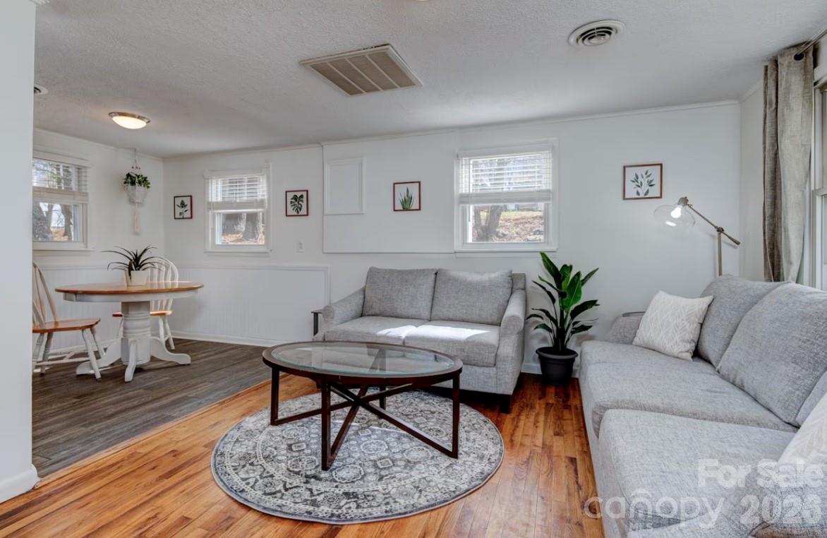 58 McDonald Road — Arden