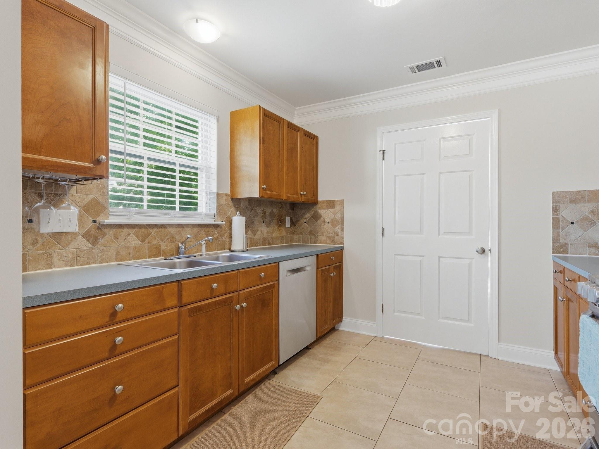 7313 Mapleridge Drive — Charlotte