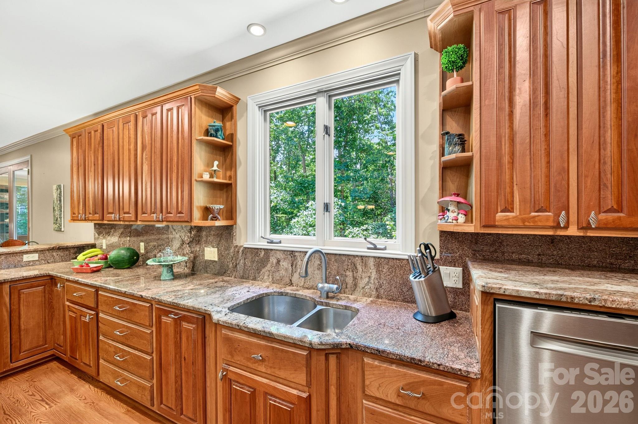 25 Whitaker View Road — Fairview