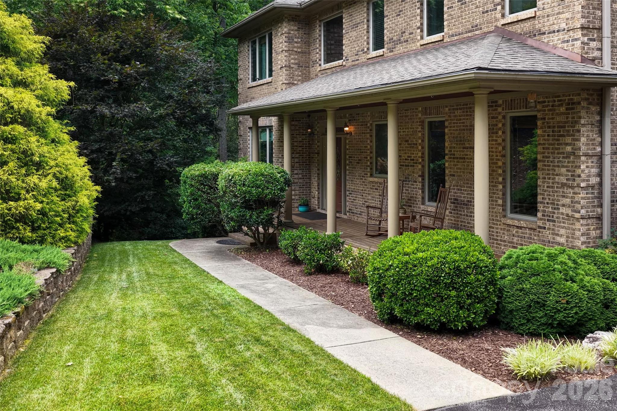 25 Whitaker View Road — Fairview
