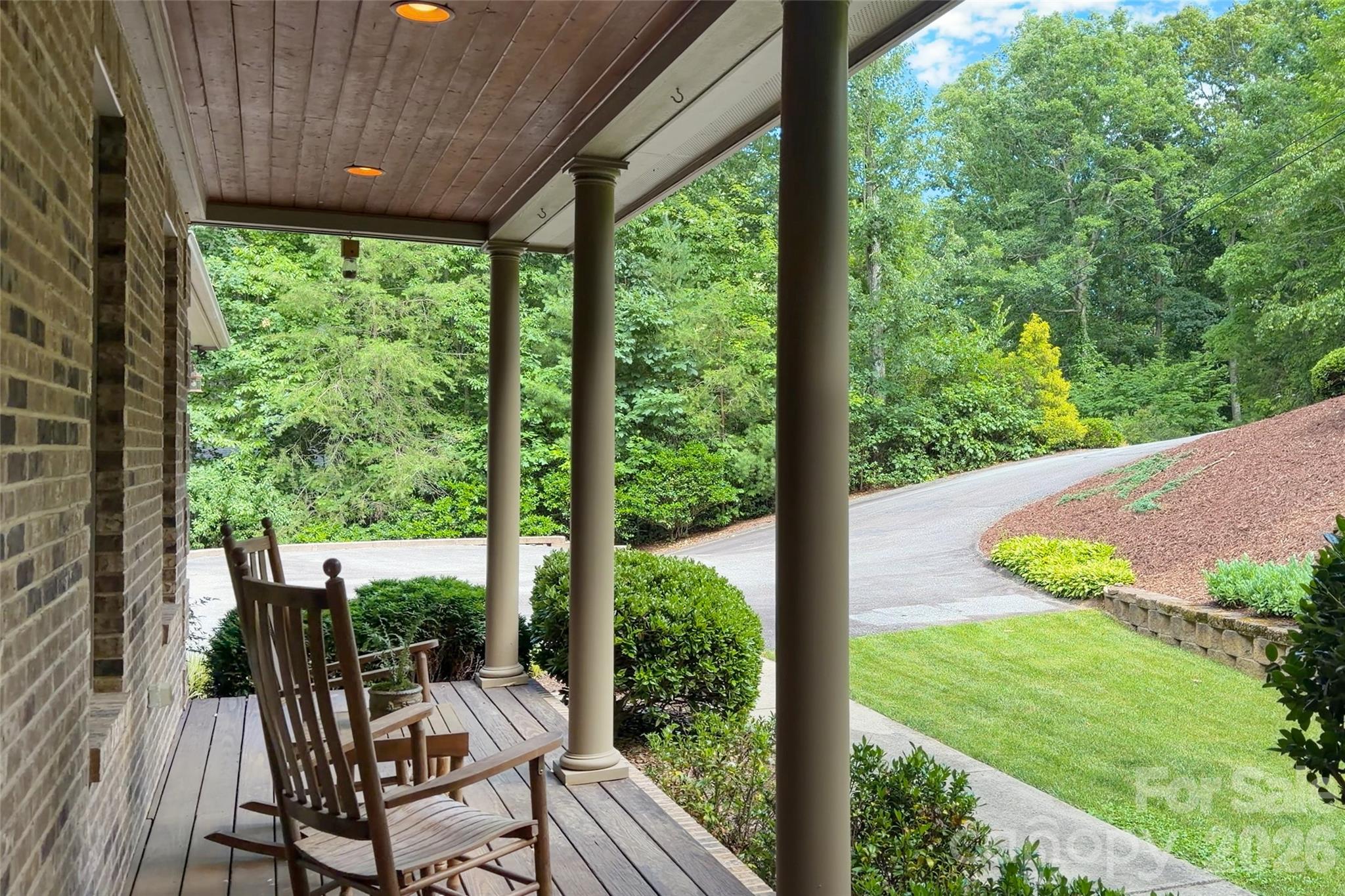 25 Whitaker View Road — Fairview