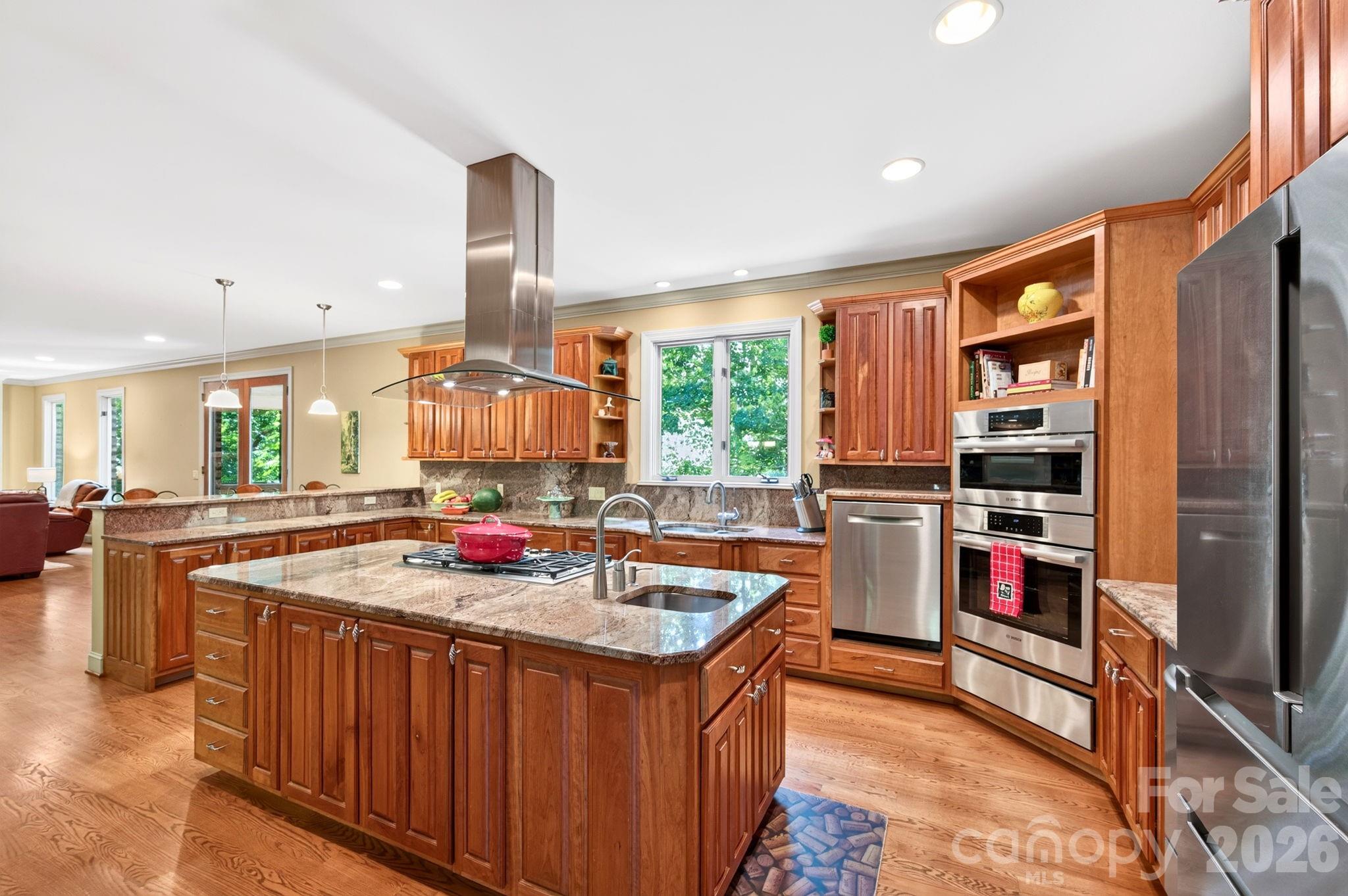 25 Whitaker View Road — Fairview