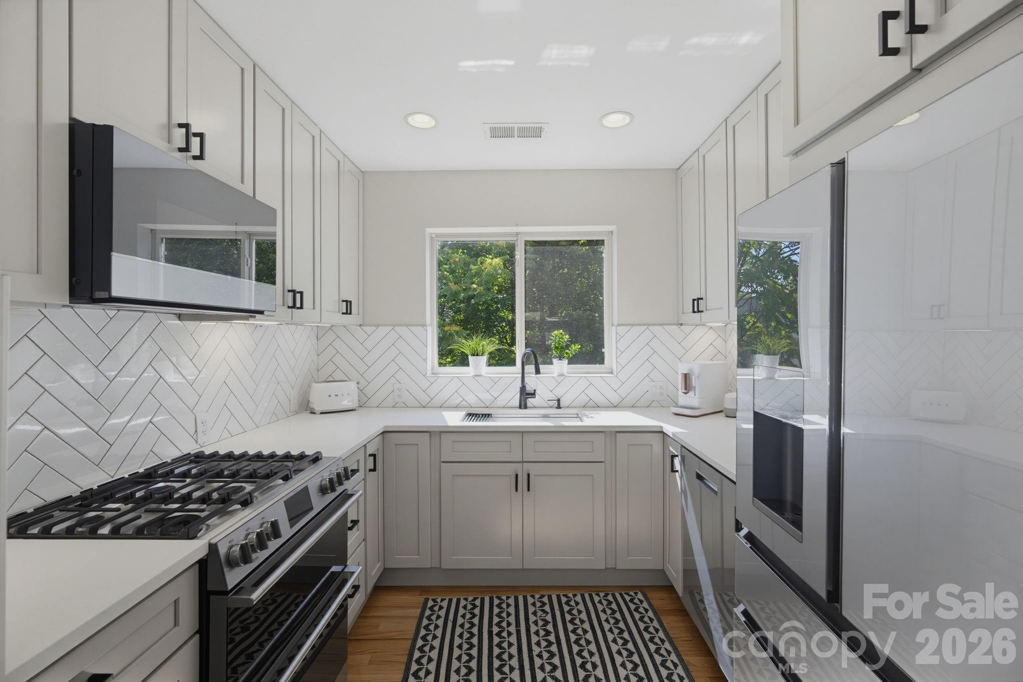 420 Queens Road #10 — Charlotte