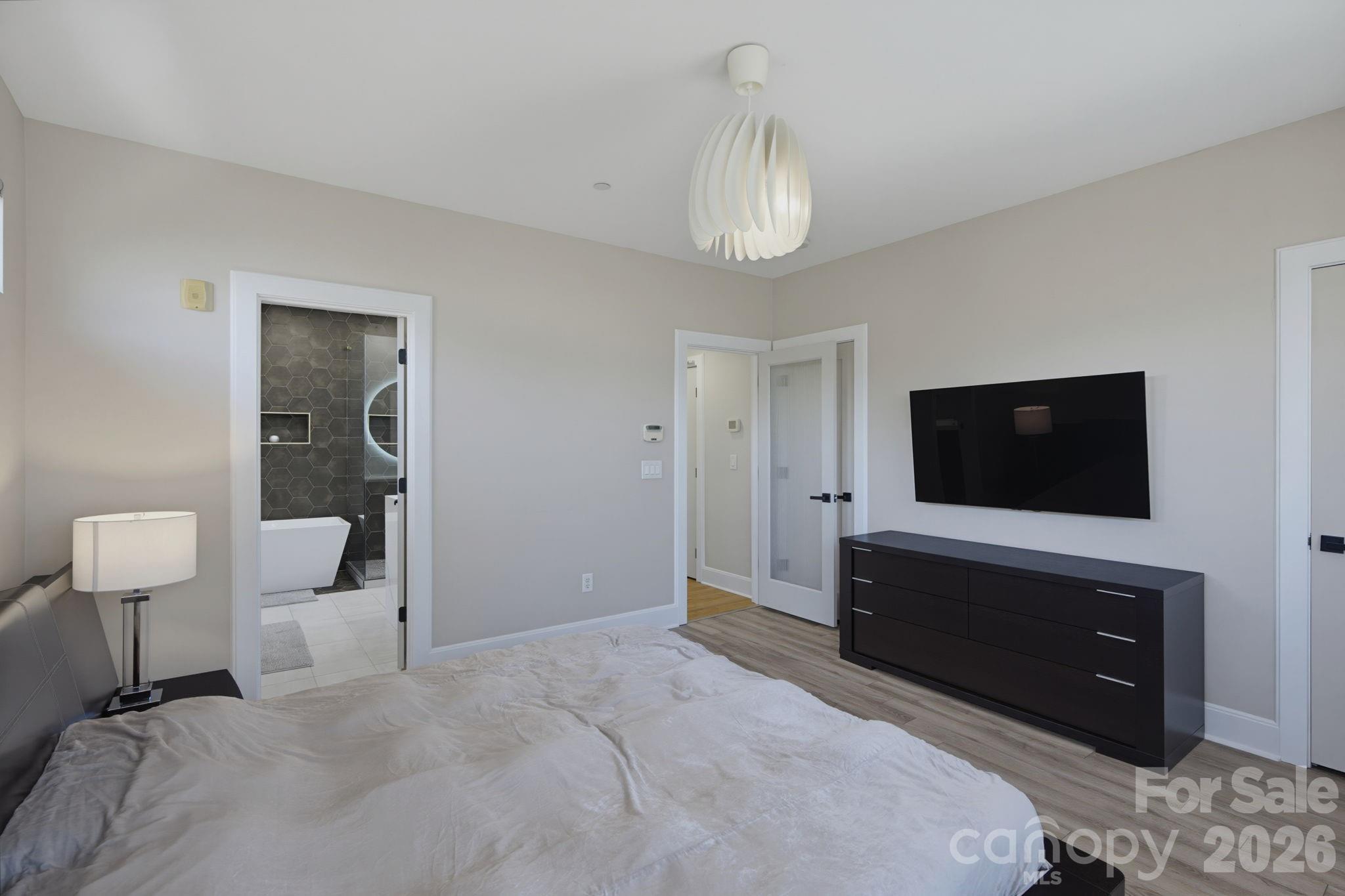 420 Queens Road #10 — Charlotte