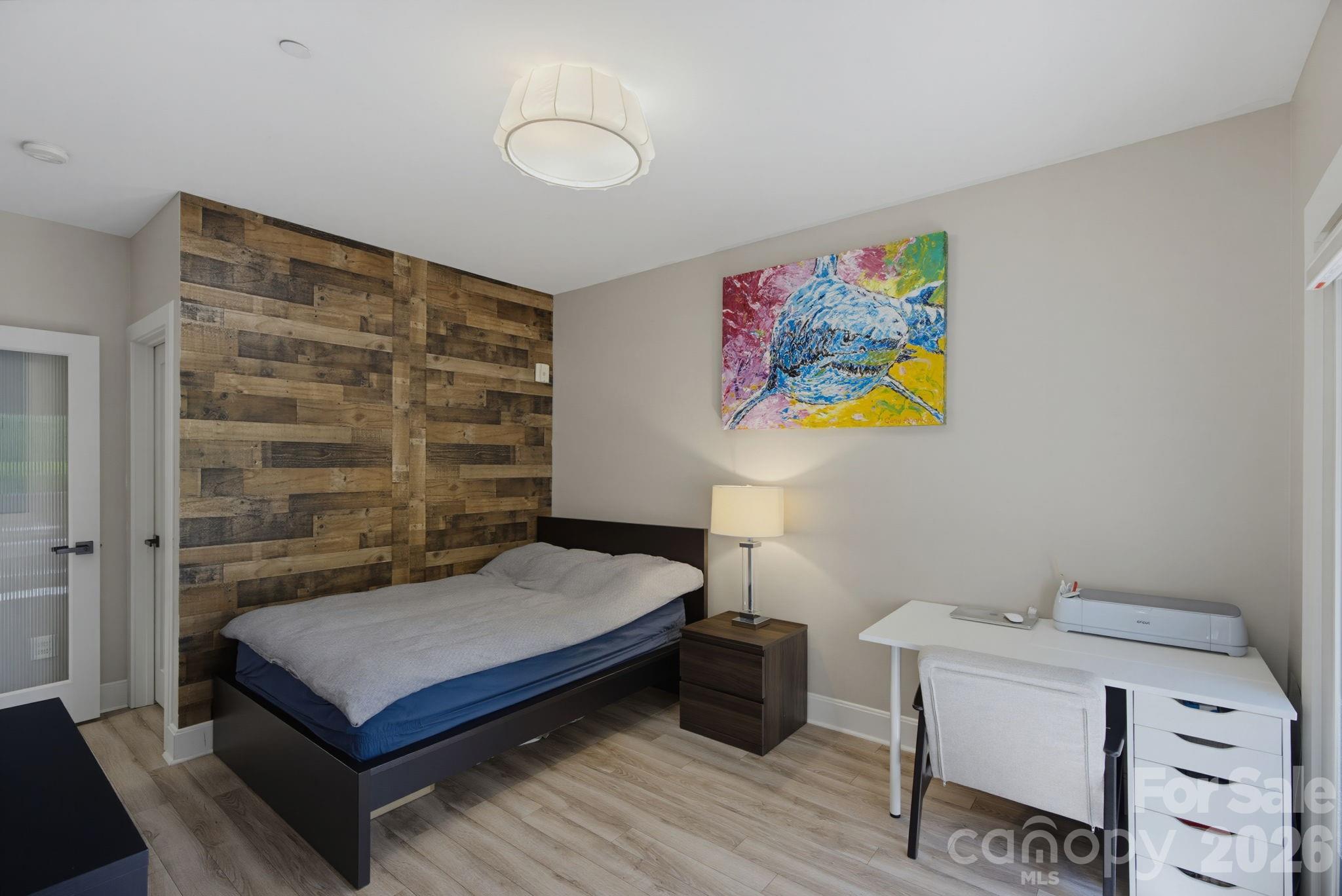 420 Queens Road #10 — Charlotte