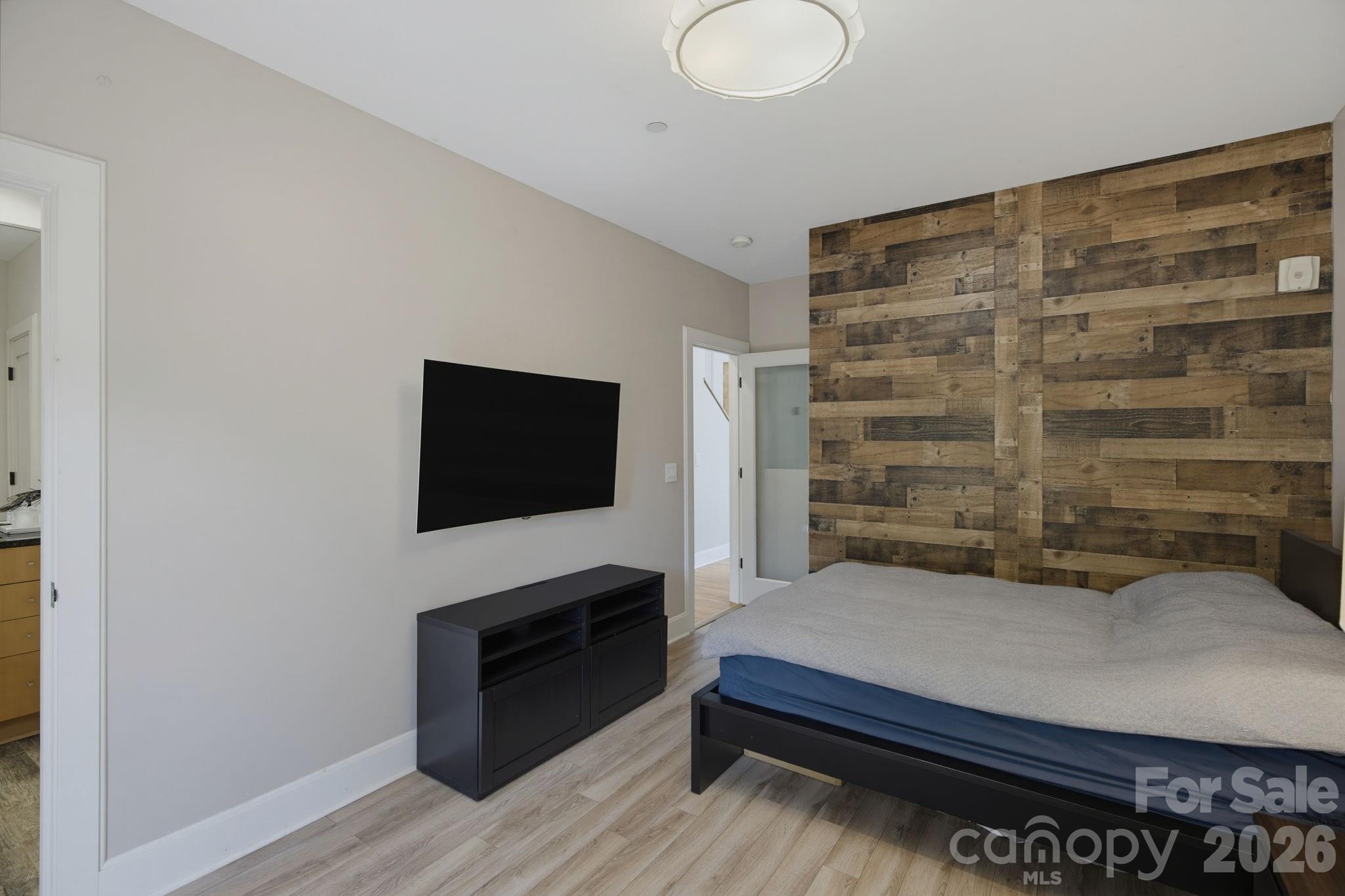 420 Queens Road #10 — Charlotte