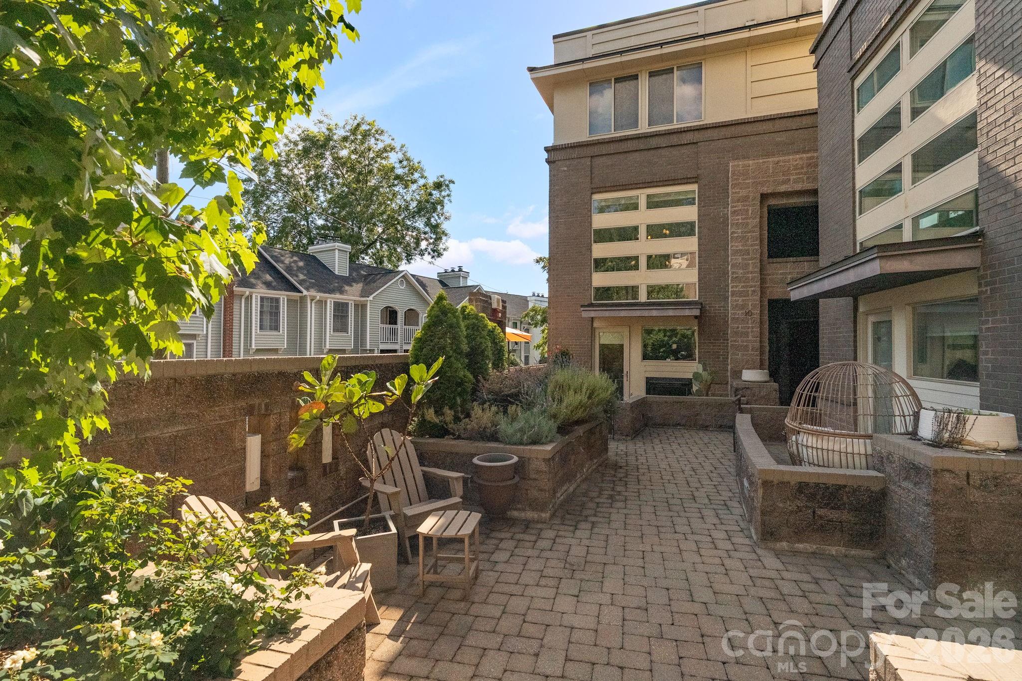 420 Queens Road #10 — Charlotte