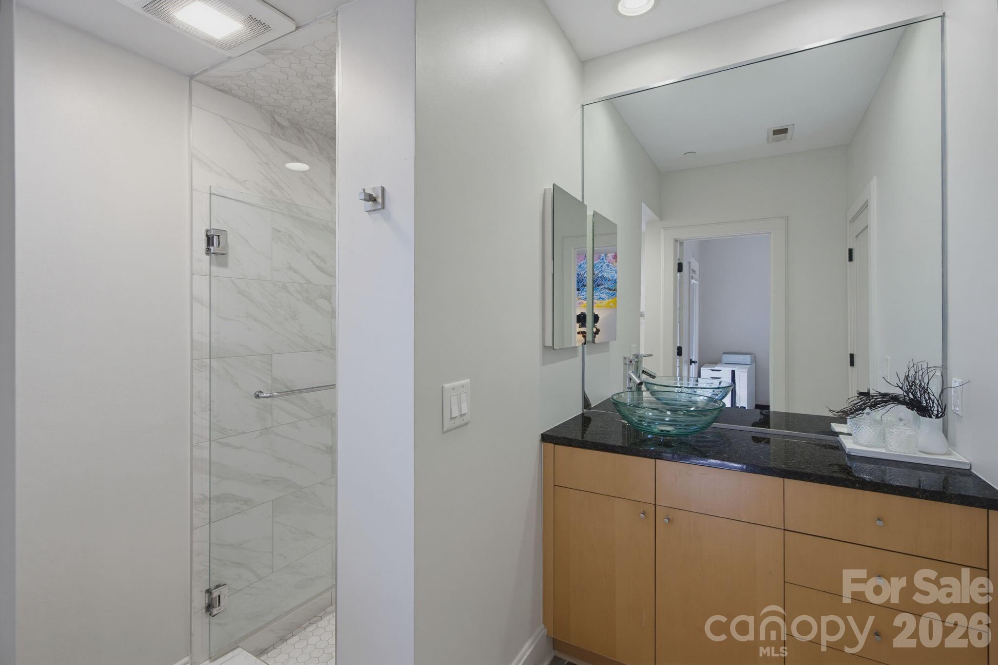 420 Queens Road #10 — Charlotte