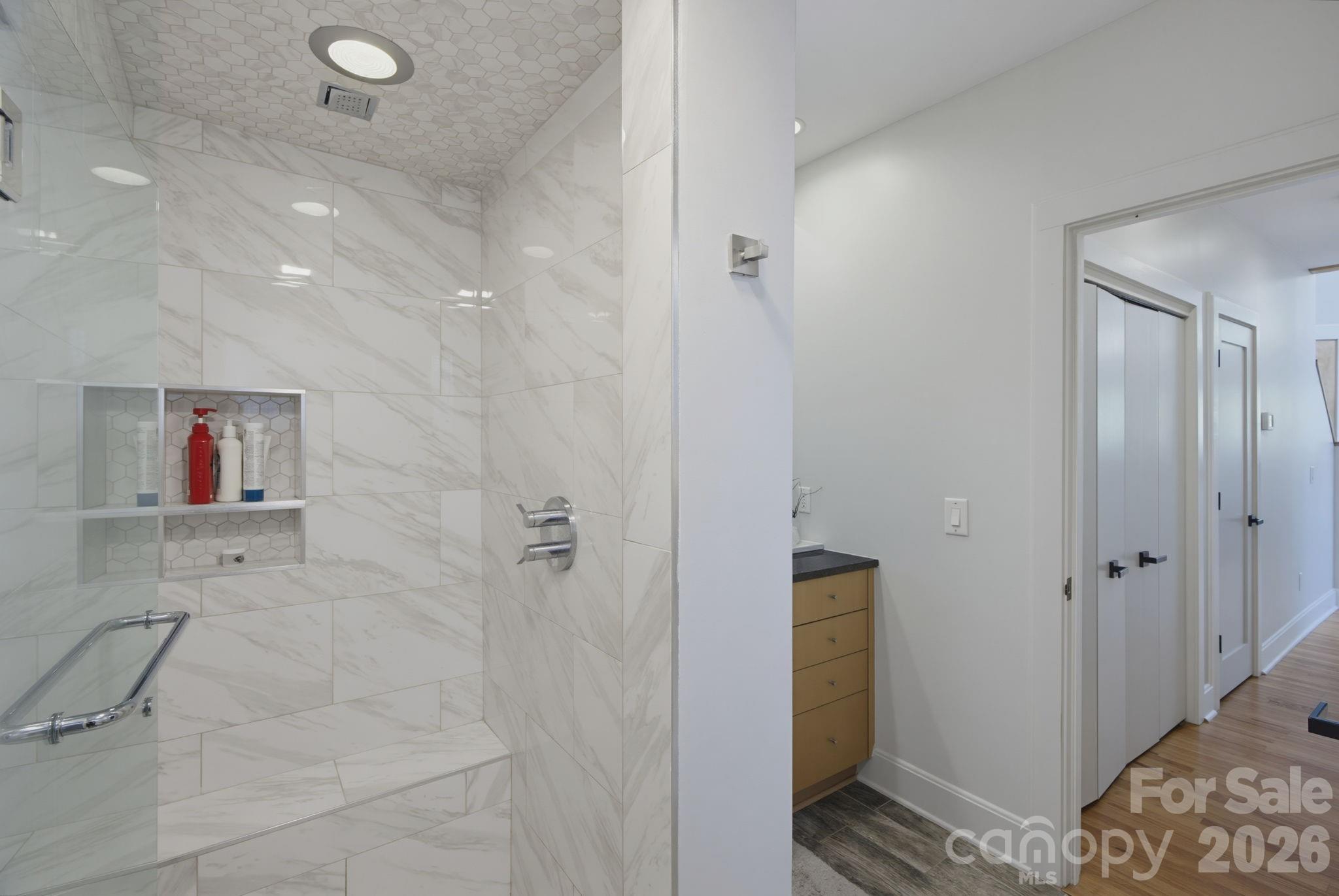 420 Queens Road #10 — Charlotte