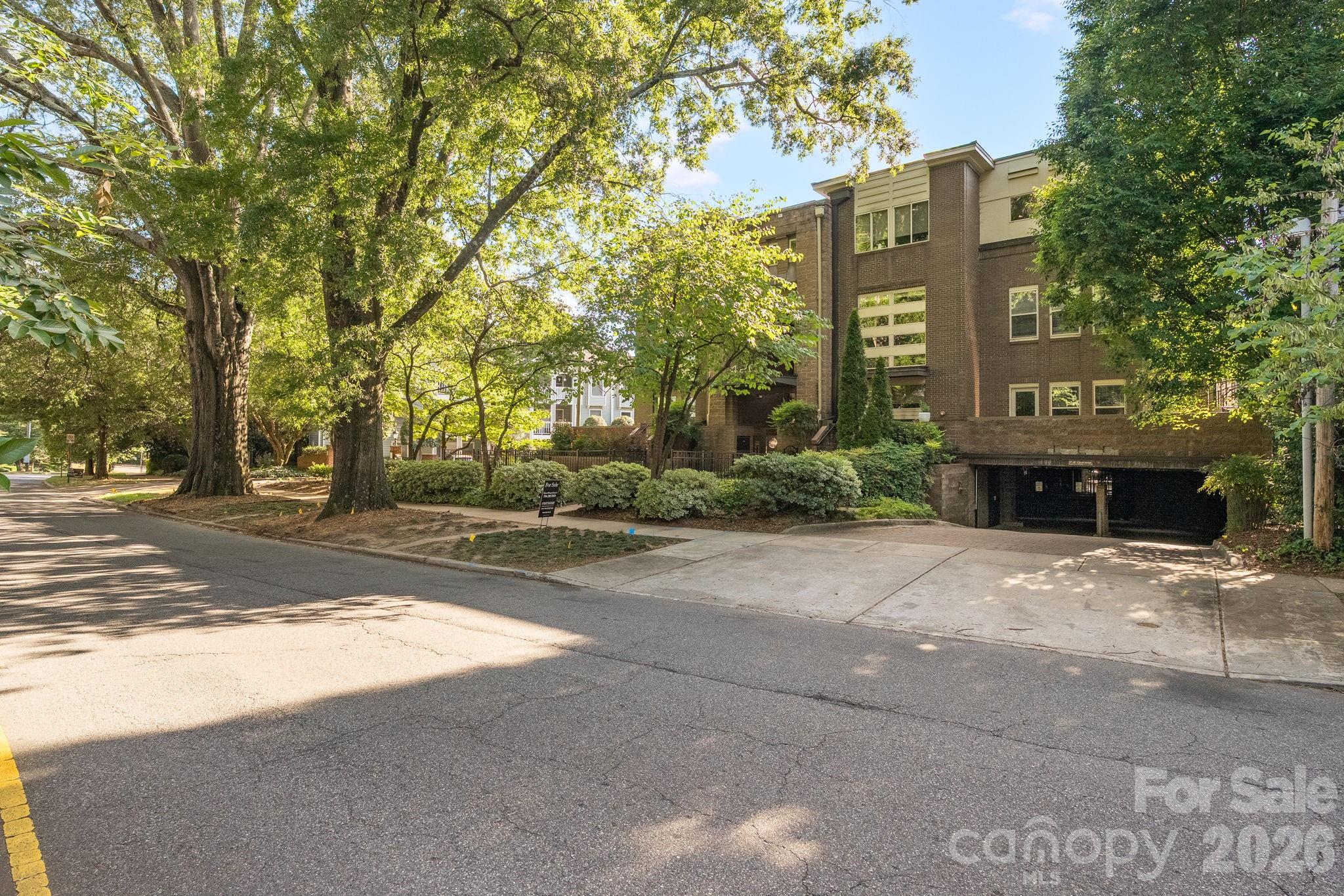 420 Queens Road #10 — Charlotte