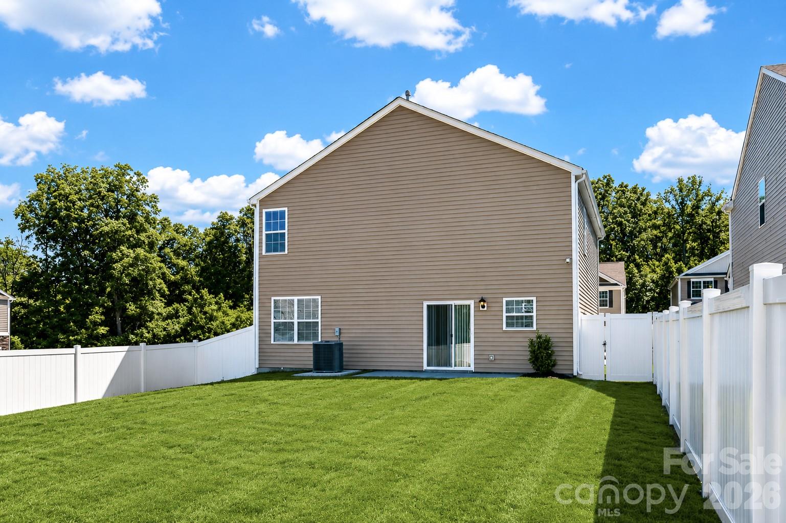 2023 Navarro Road — Charlotte