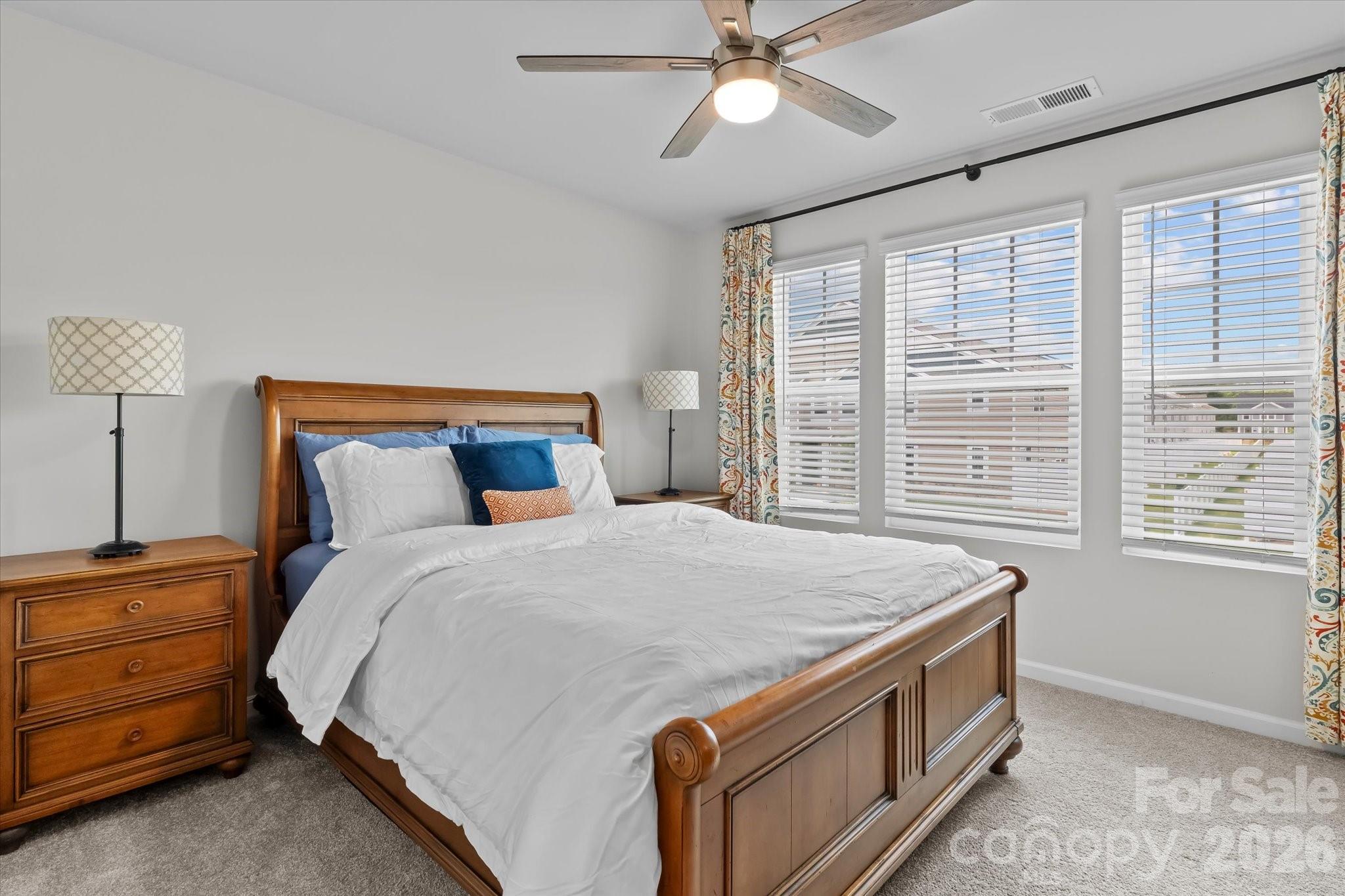 8122 Downy Oak Lane — Charlotte