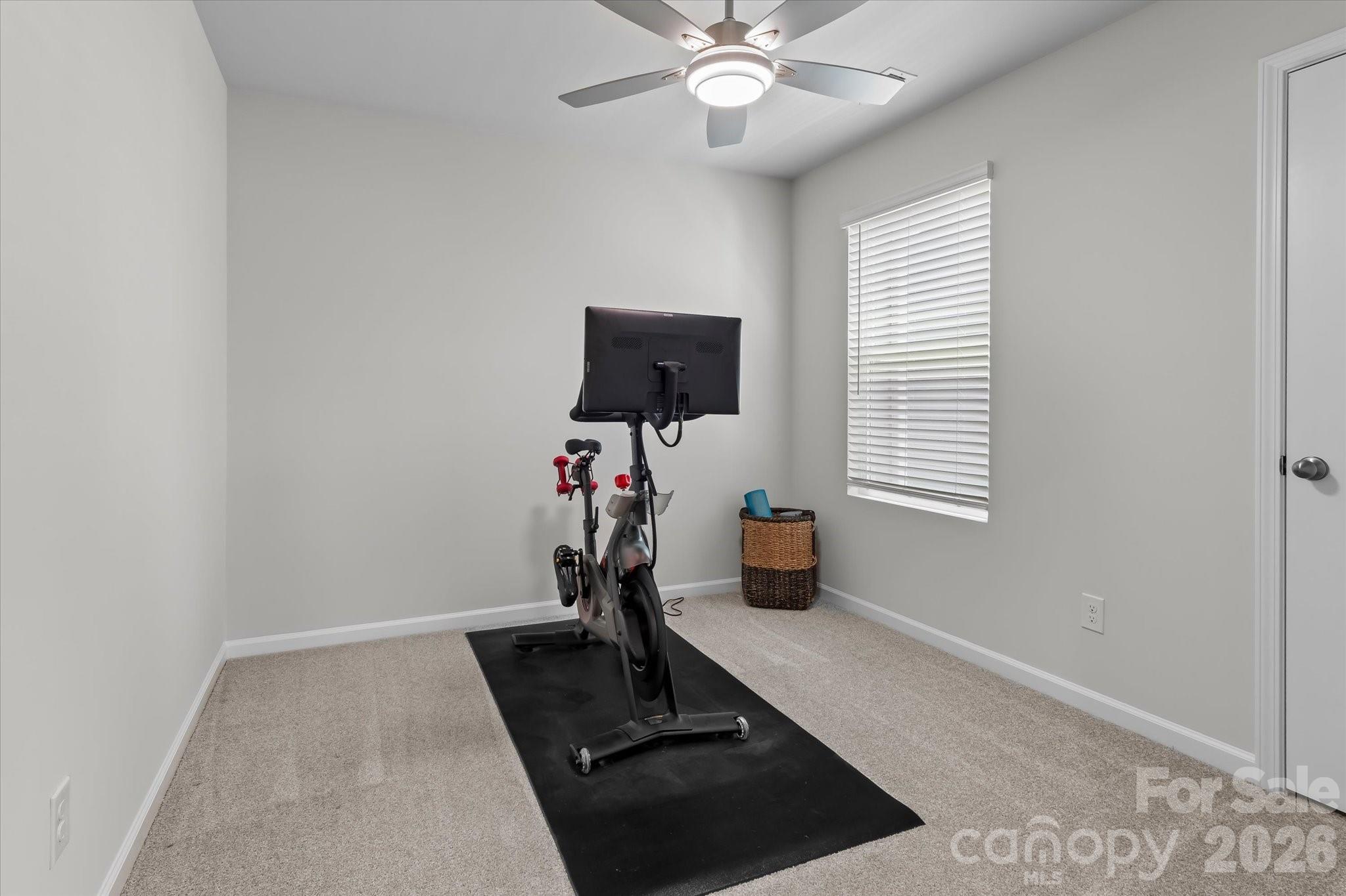 8122 Downy Oak Lane — Charlotte
