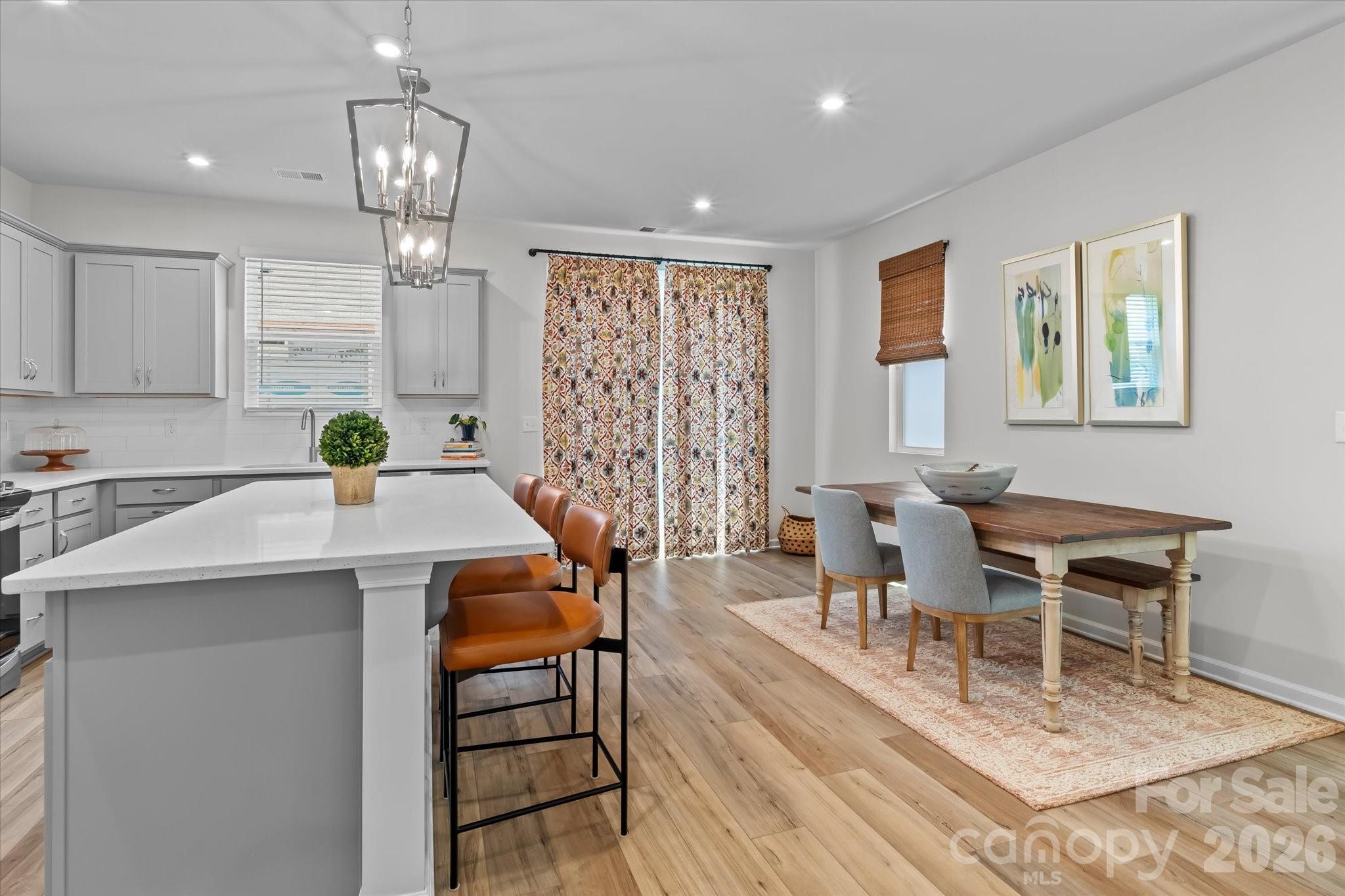 8122 Downy Oak Lane — Charlotte