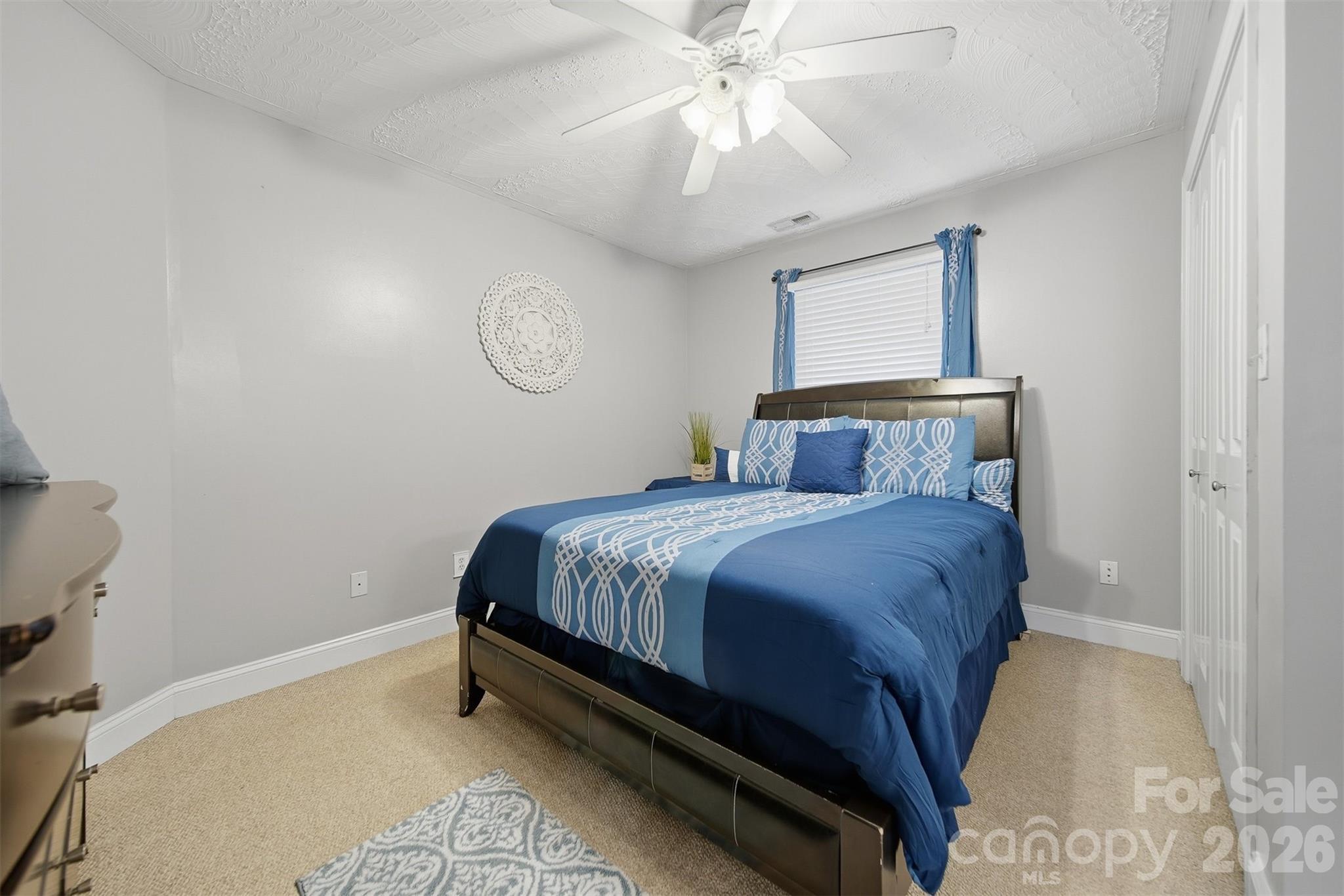 1710 30th Avenue Drive NE — Hickory