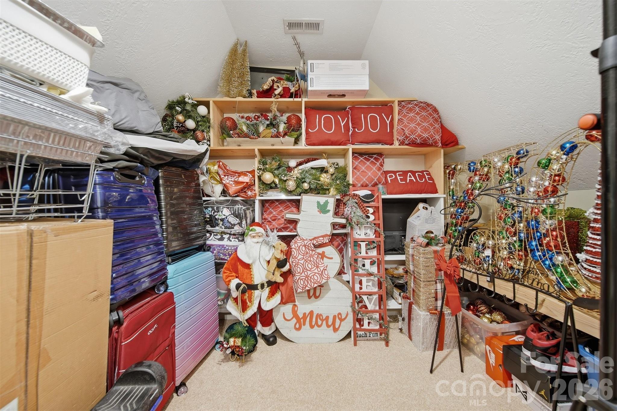 1710 30th Avenue Drive NE — Hickory