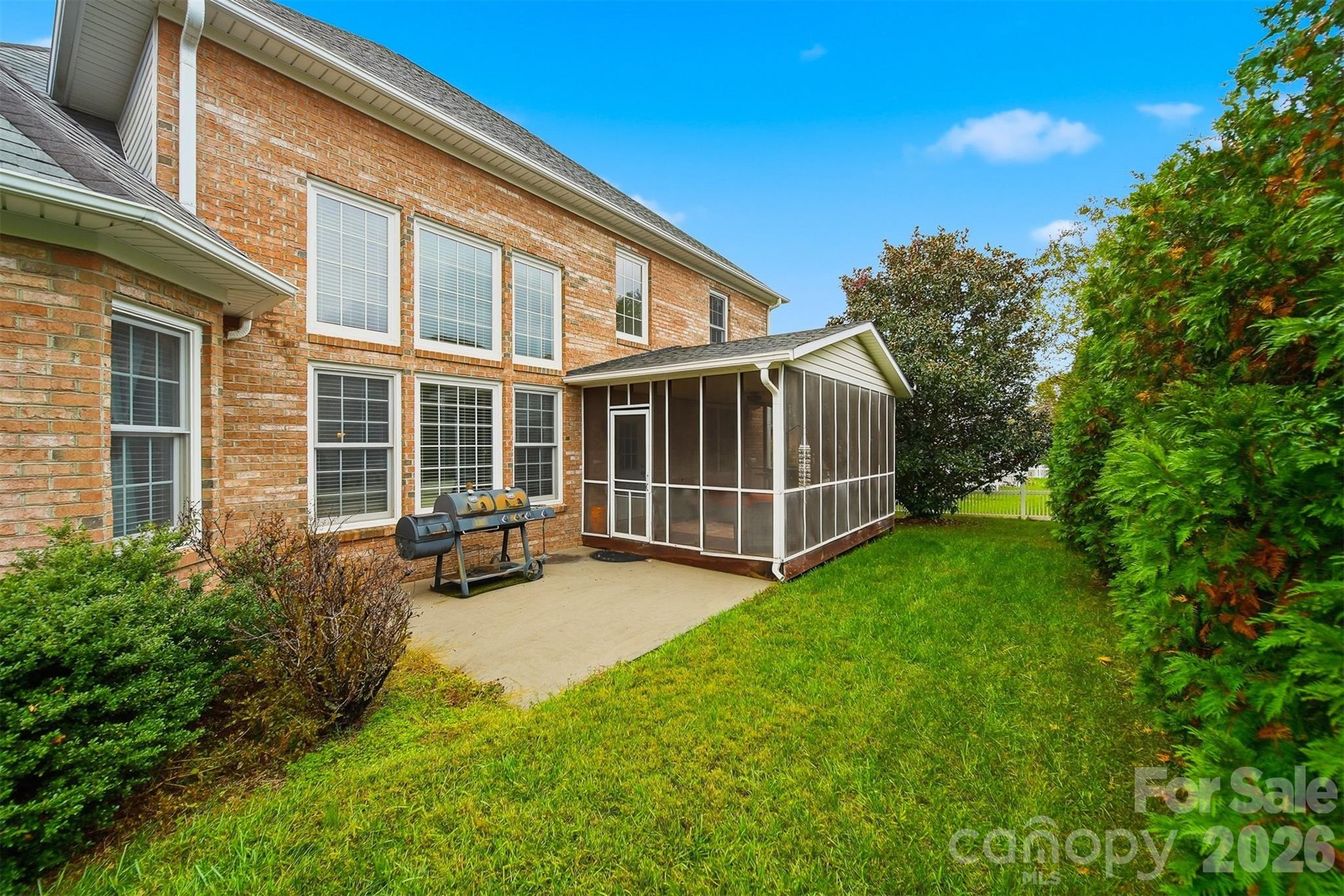 1710 30th Avenue Drive NE — Hickory