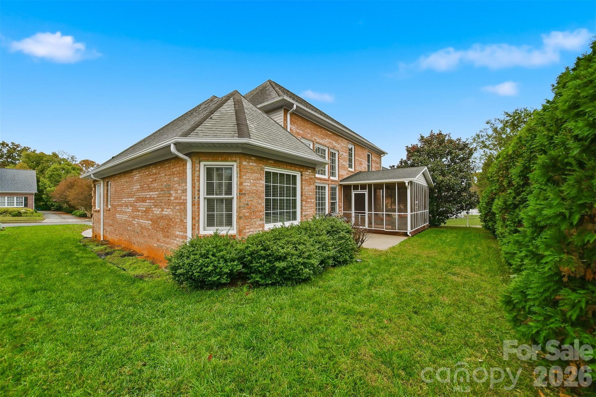 1710 30th Avenue Drive NE — Hickory