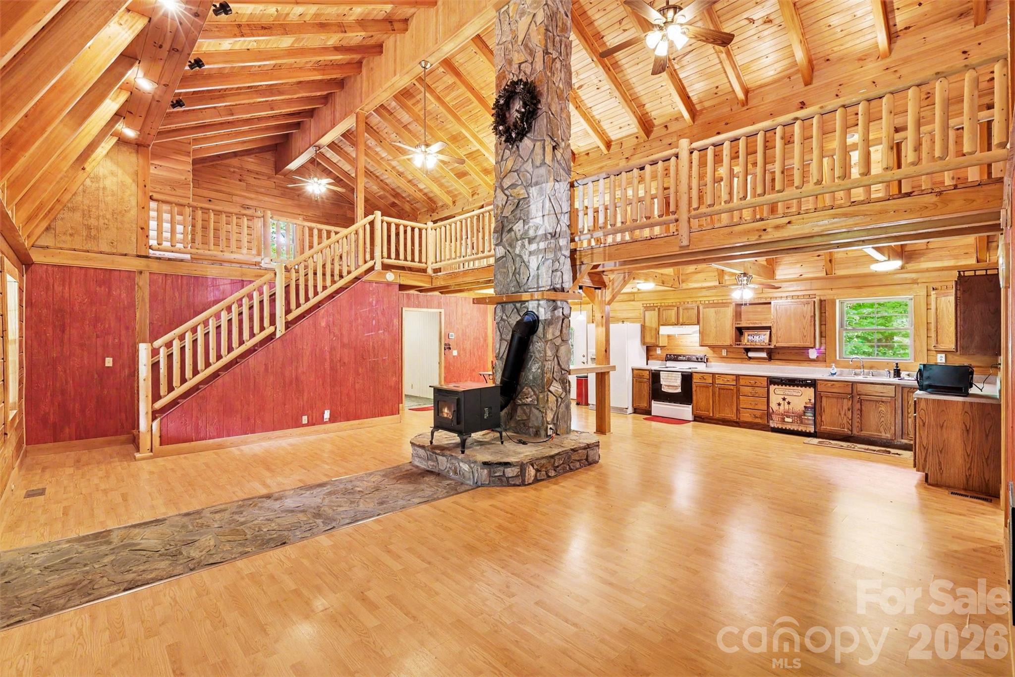6328 Four Knights Lane — Clover